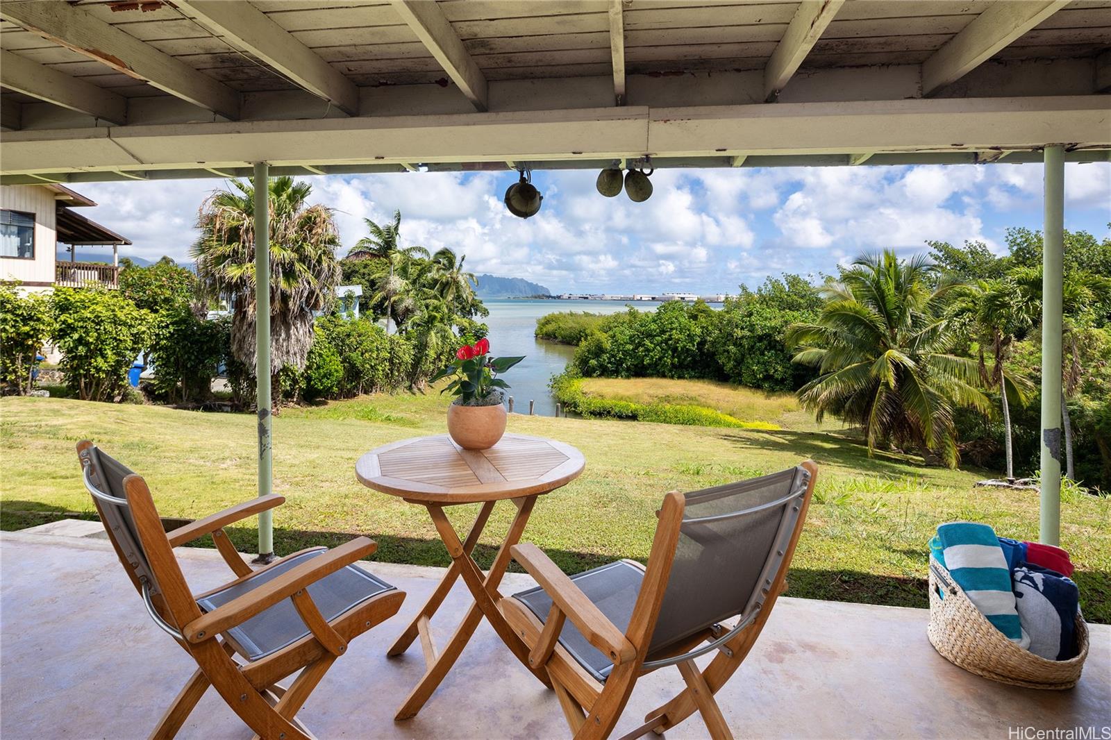 44-275  Kaneohe Bay Drive Kaneohe Bay, Kaneohe home - photo 11 of 24