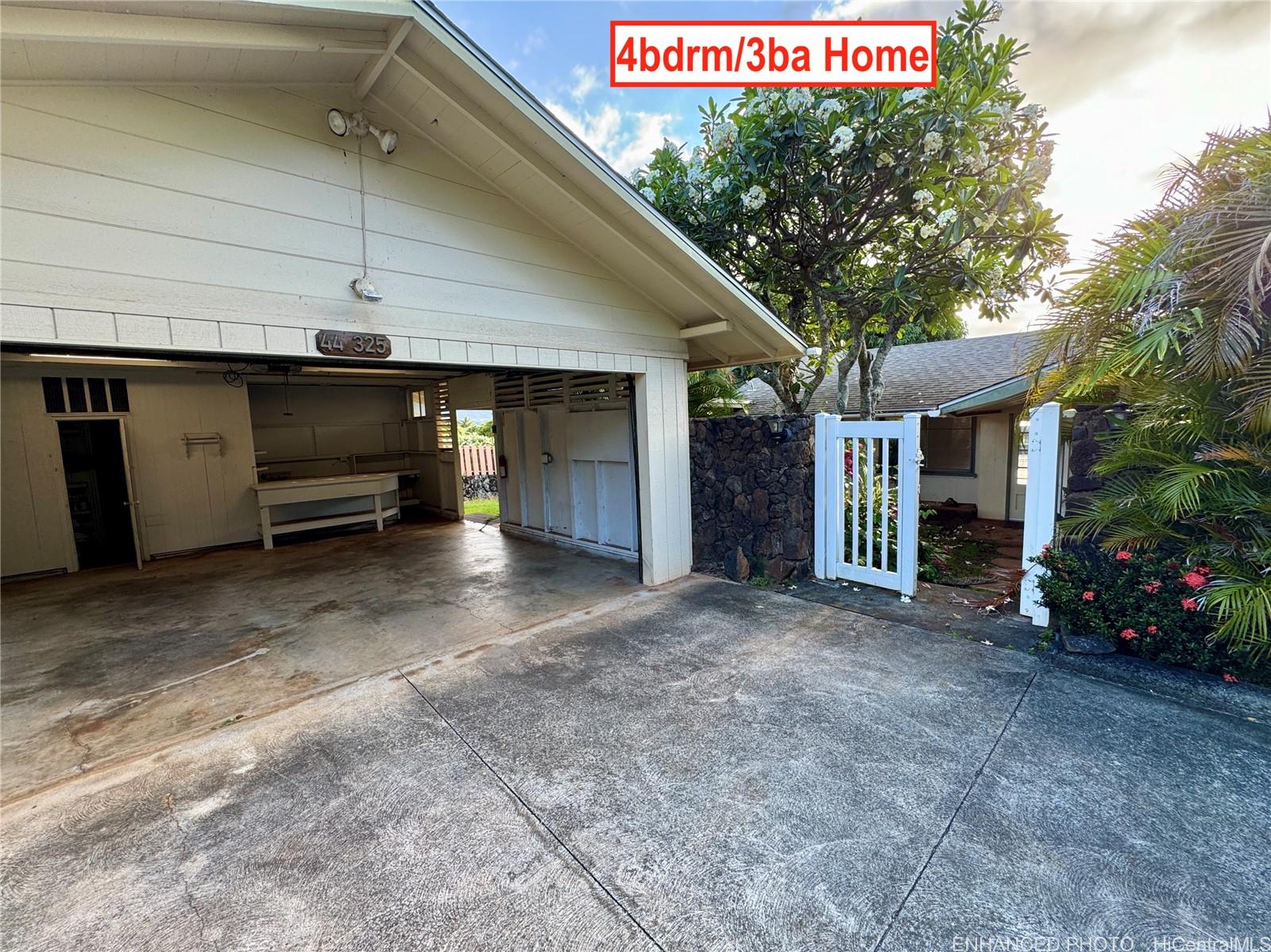 44-327 Kaneohe Bay Drive Kaneohe - Multi-family - photo 5 of 24