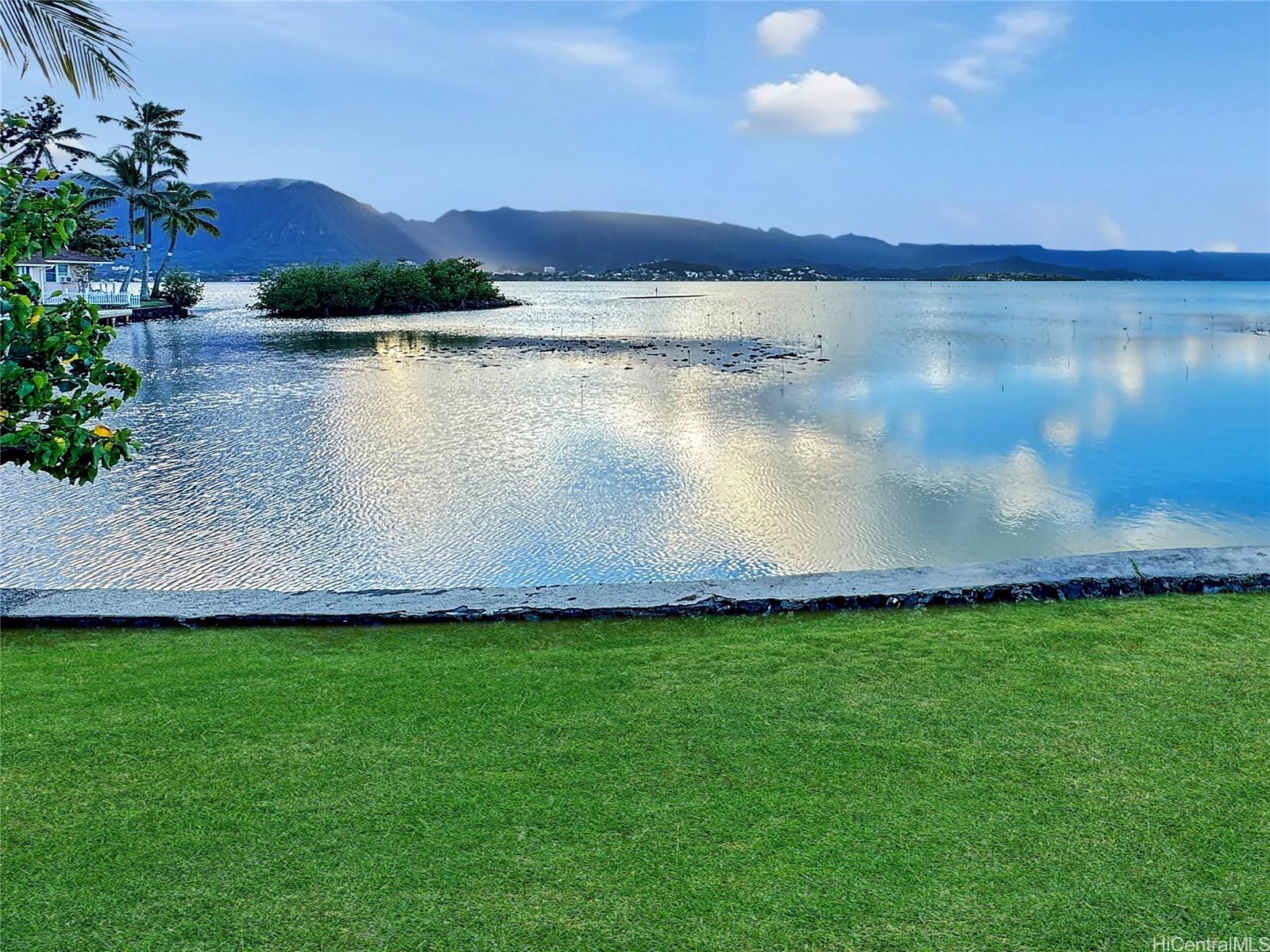 44-327  Kaneohe Bay Drive Kaneohe Bay, Kaneohe home - photo 2 of 25