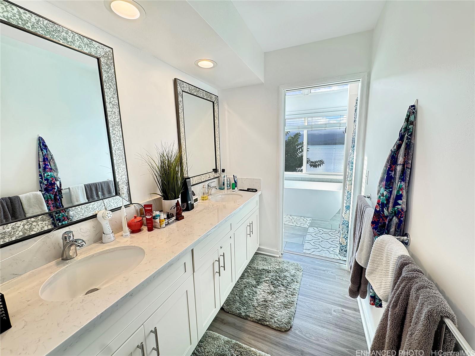 44-327  Kaneohe Bay Dr Kaneohe Bay, Kaneohe home - photo 5 of 23