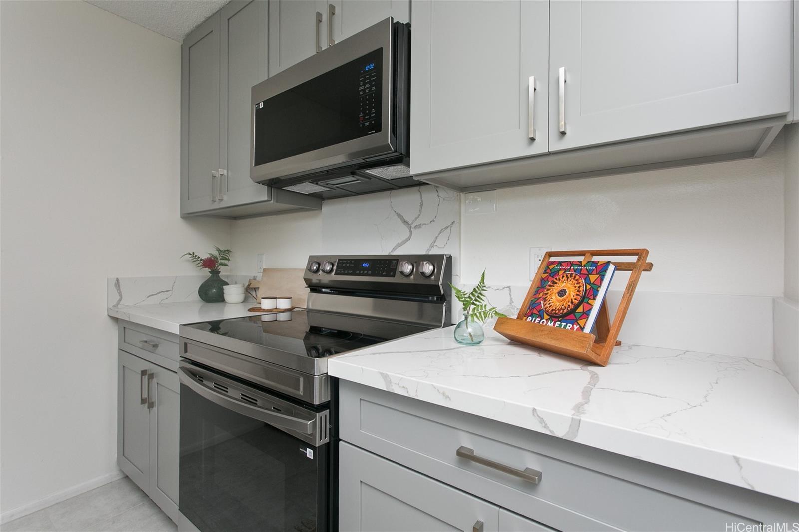 44-350 Olina Street townhouse # 34, Kaneohe, Hawaii - photo 8 of 24