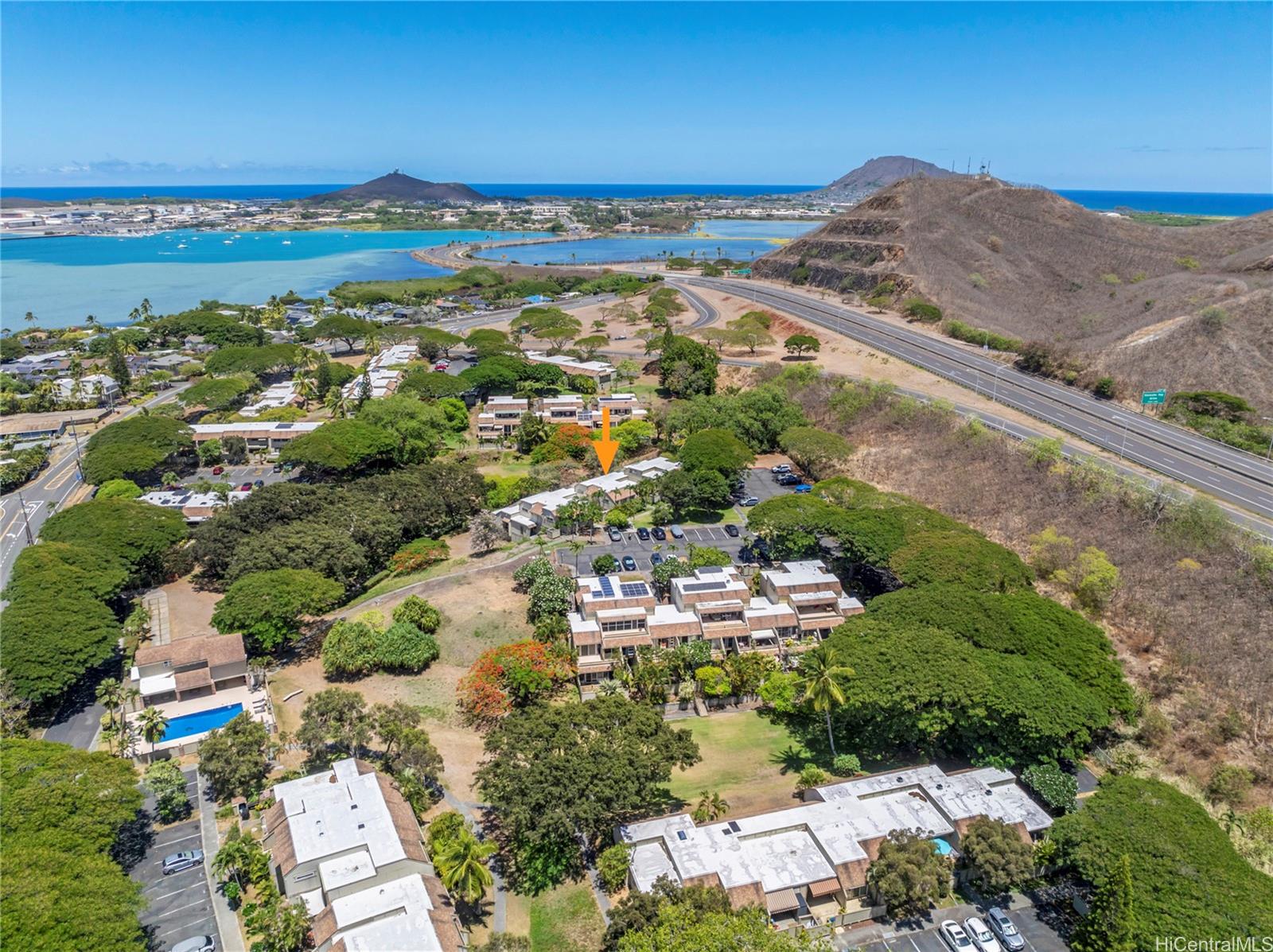 44-361 Nilu Street townhouse # 9/8, Kaneohe, Hawaii - photo 2 of 18