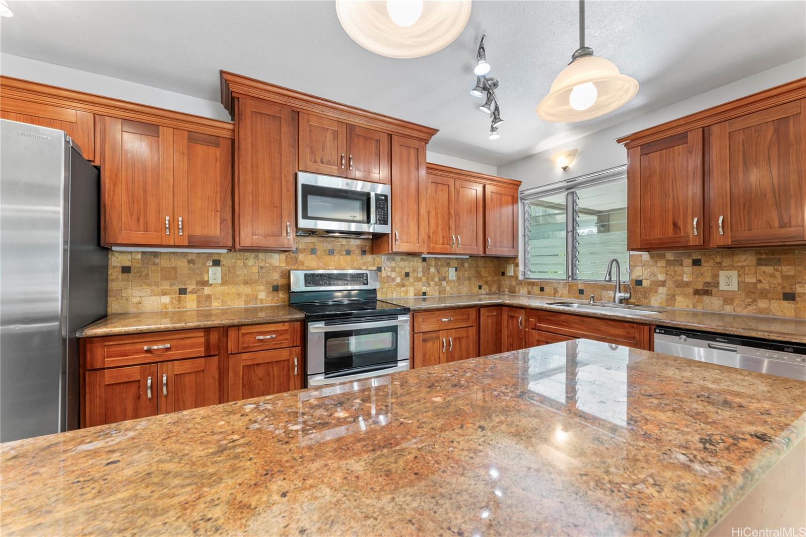 44-361 Nilu Street townhouse # 9/8, Kaneohe, Hawaii - photo 14 of 18