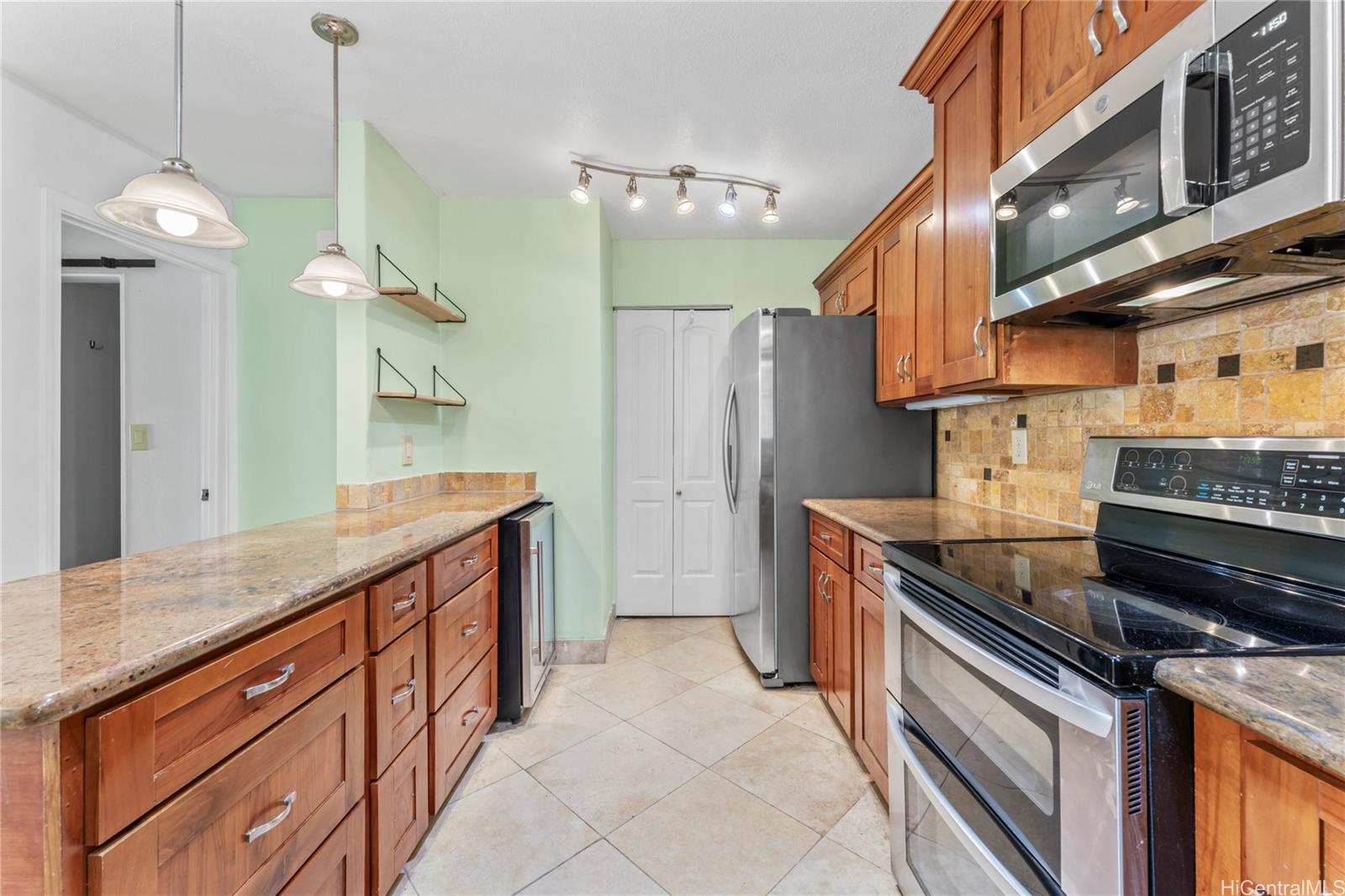 44-361 Nilu Street townhouse # 9/8, Kaneohe, Hawaii - photo 15 of 18