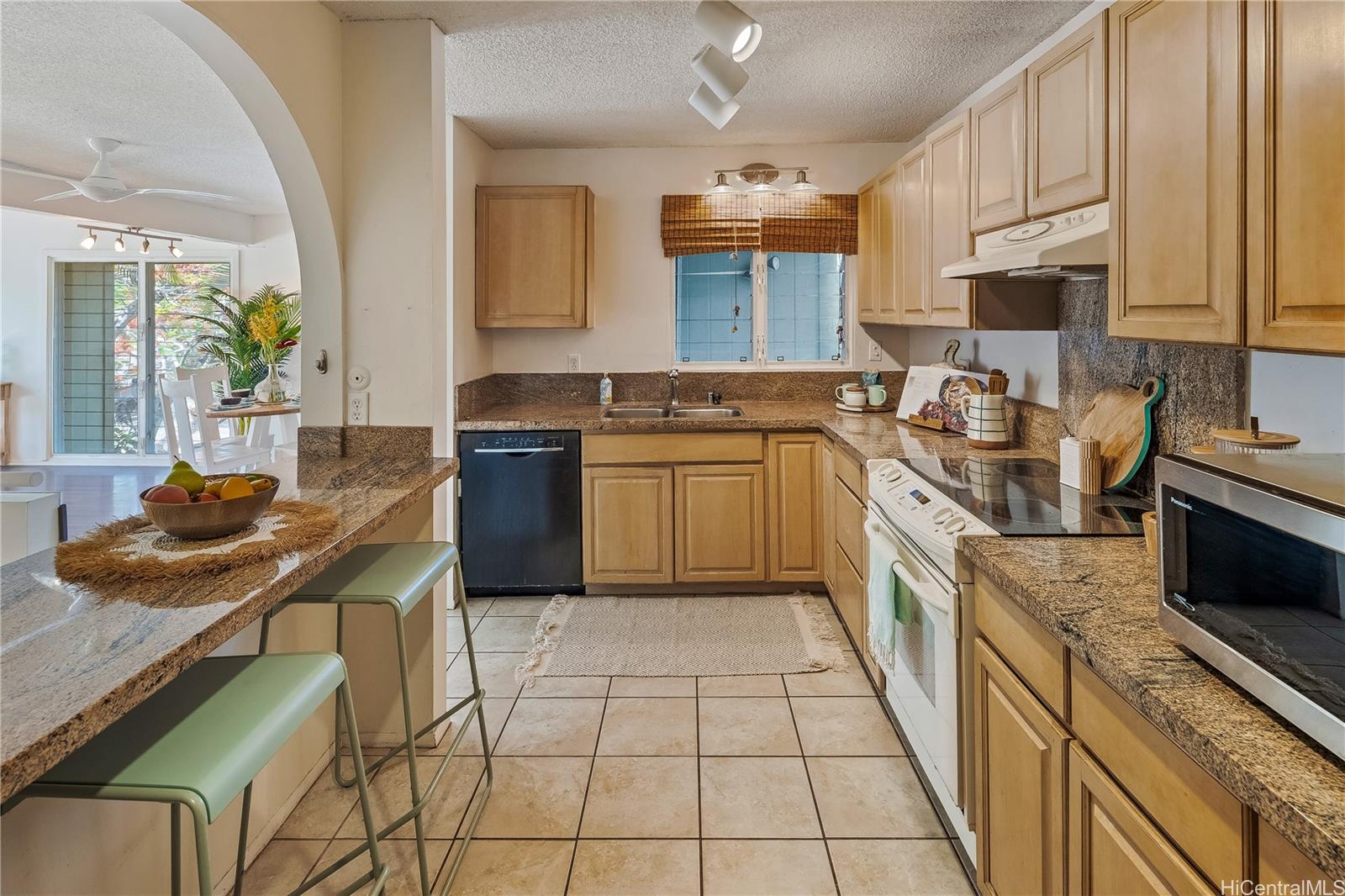 44-365 Nilu Street townhouse # 109, Kaneohe, Hawaii - photo 11 of 25