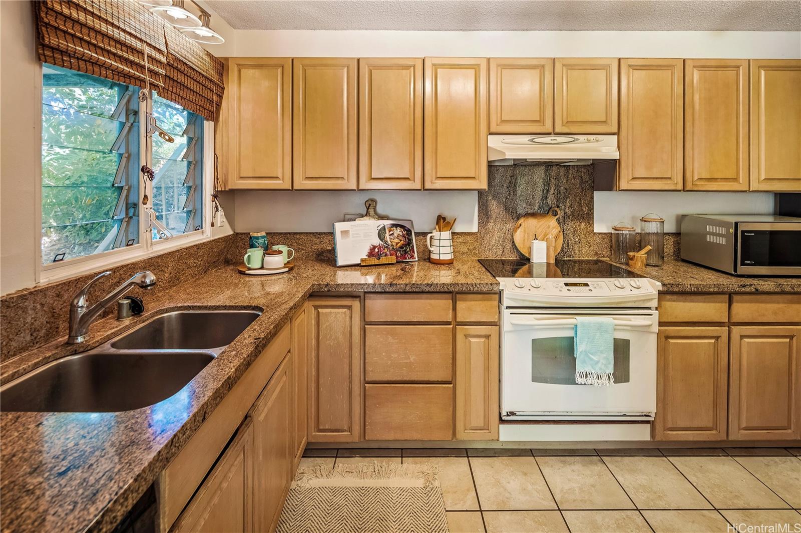 44-365 Nilu Street townhouse # 109, Kaneohe, Hawaii - photo 9 of 25