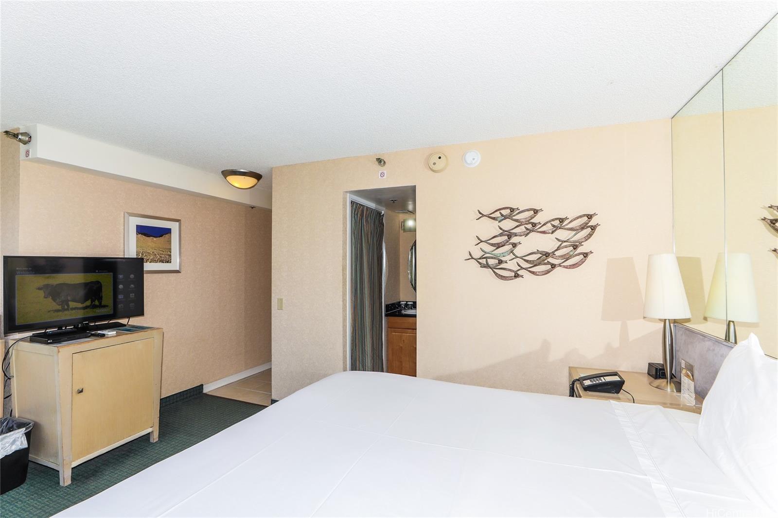 Aloha Surf Hotel condo # 1002, Honolulu, Hawaii - photo 7 of 17