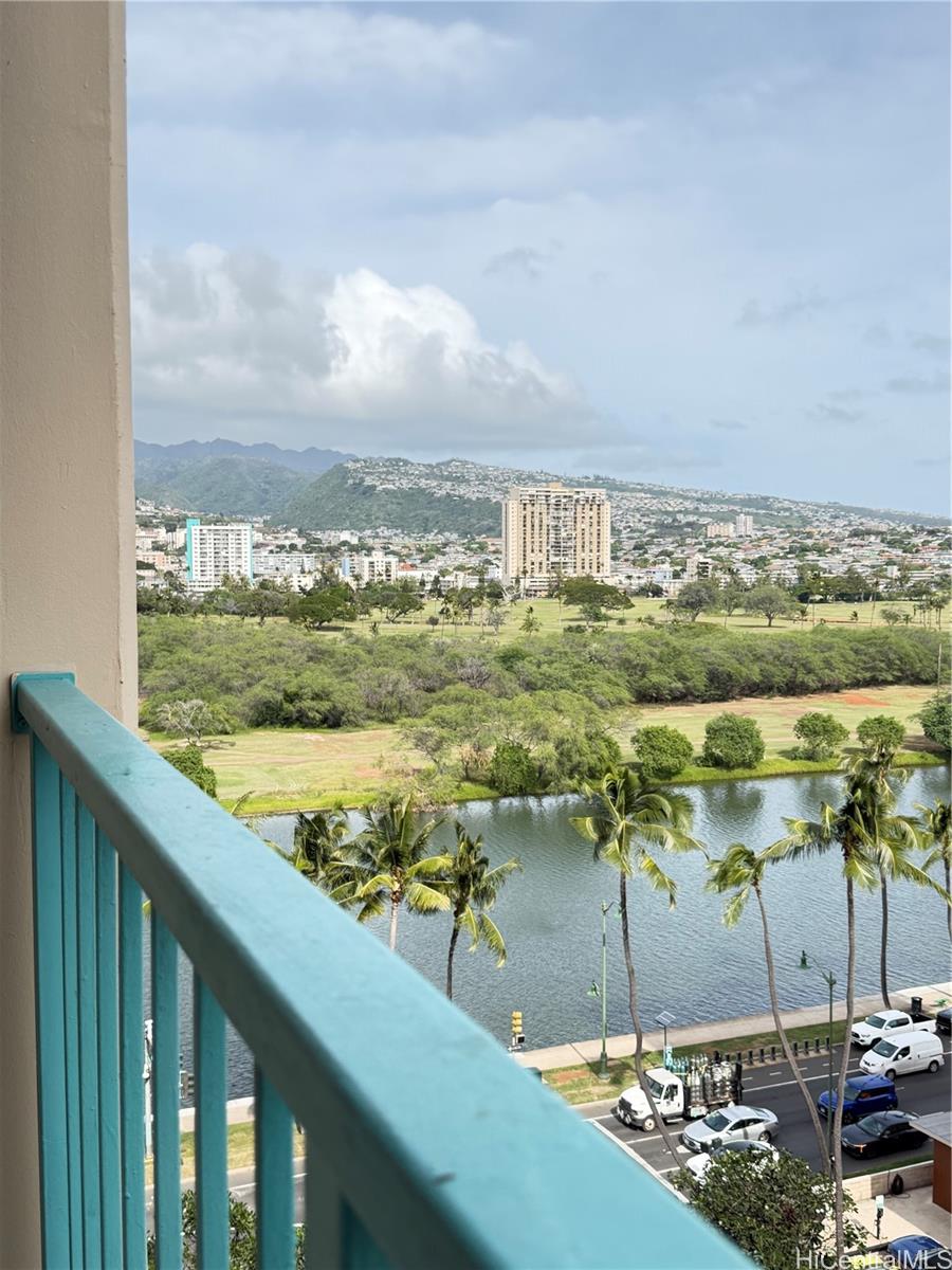 Aloha Surf Hotel condo # 1012, Honolulu, Hawaii - photo 13 of 21