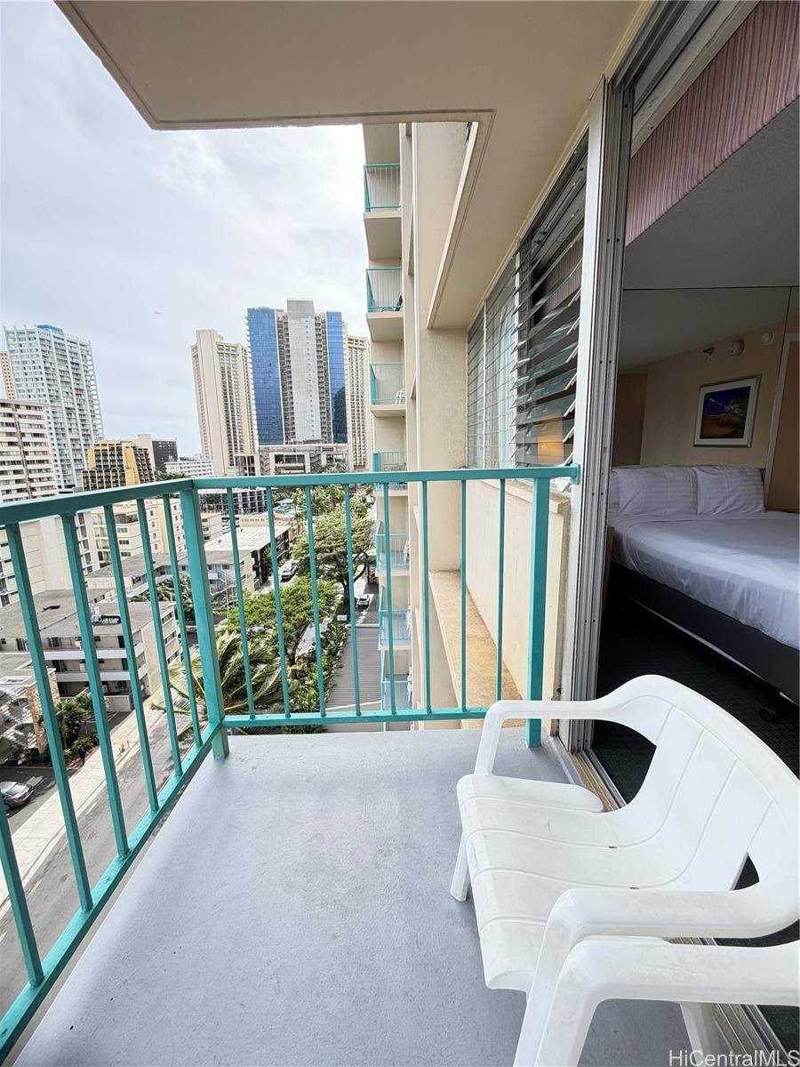 Aloha Surf Hotel condo # 1012, Honolulu, Hawaii - photo 15 of 21
