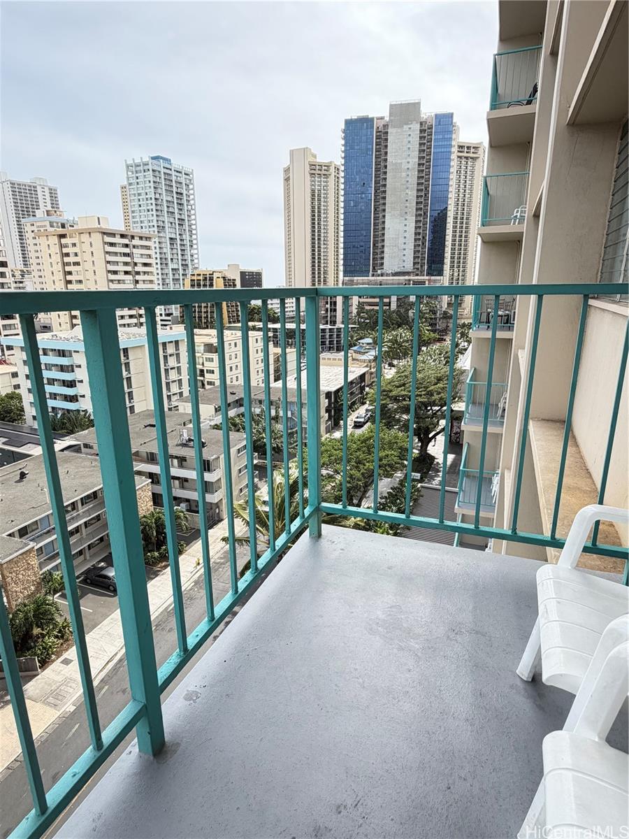 Aloha Surf Hotel condo # 1012, Honolulu, Hawaii - photo 16 of 21