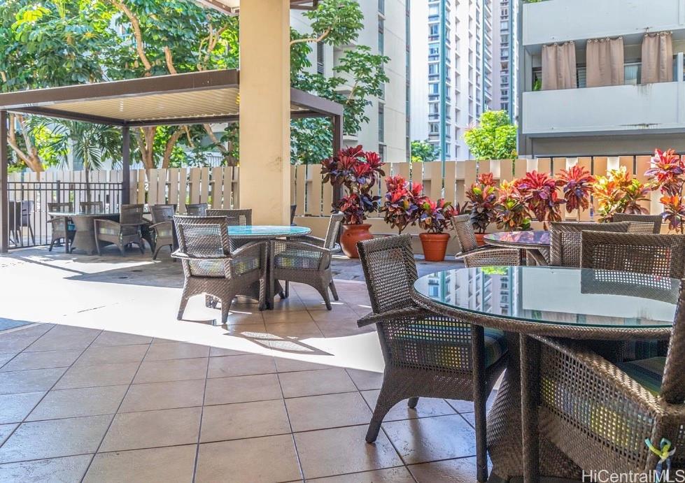 Aloha Surf Hotel condo # 1407, Honolulu, Hawaii - photo 11 of 13