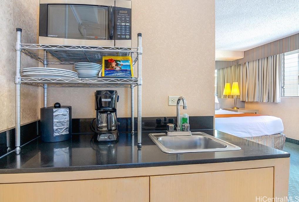 Aloha Surf Hotel condo # 1407, Honolulu, Hawaii - photo 5 of 13