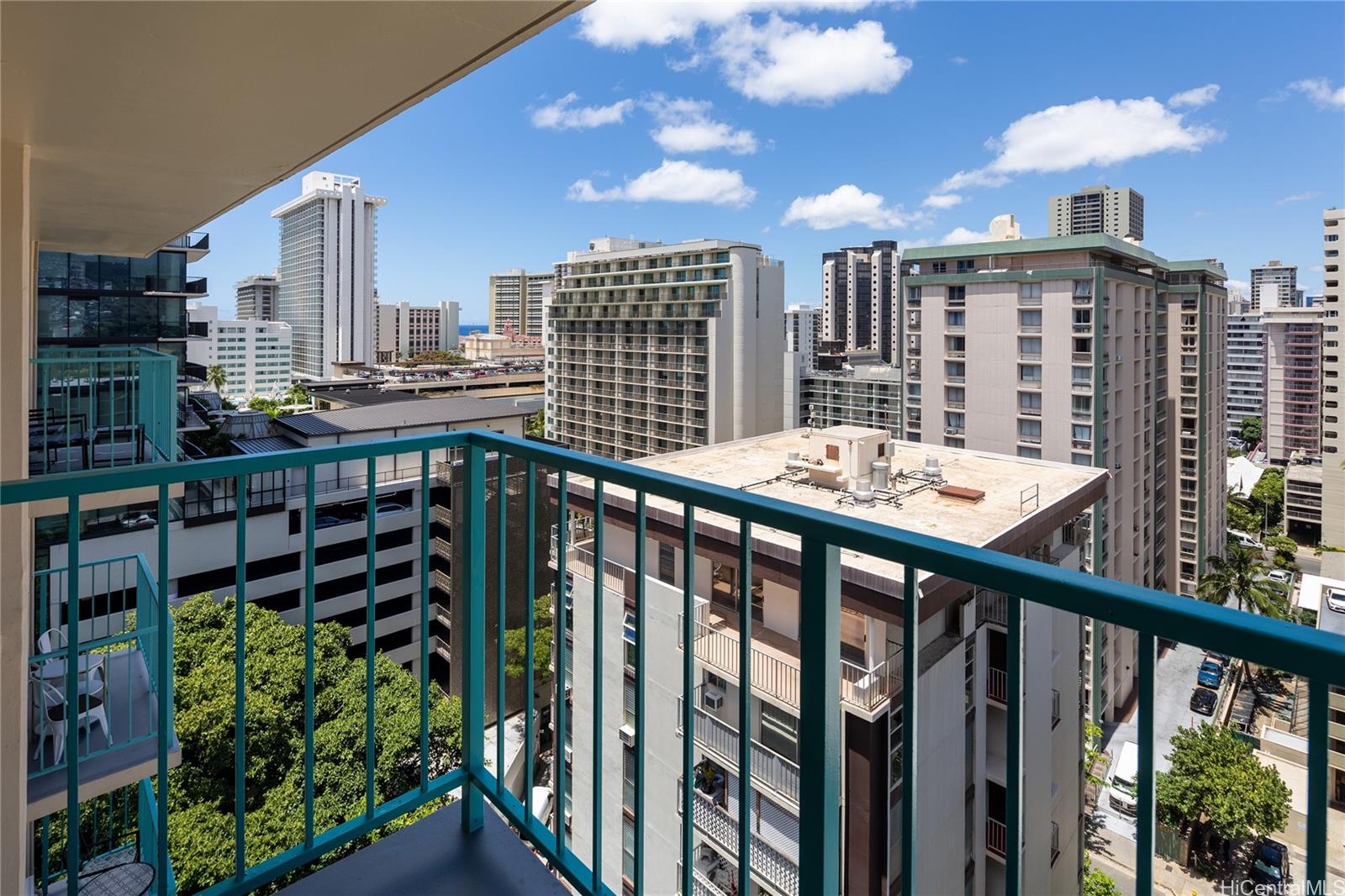 Aloha Surf Hotel condo # 1504, Honolulu, Hawaii - photo 8 of 16