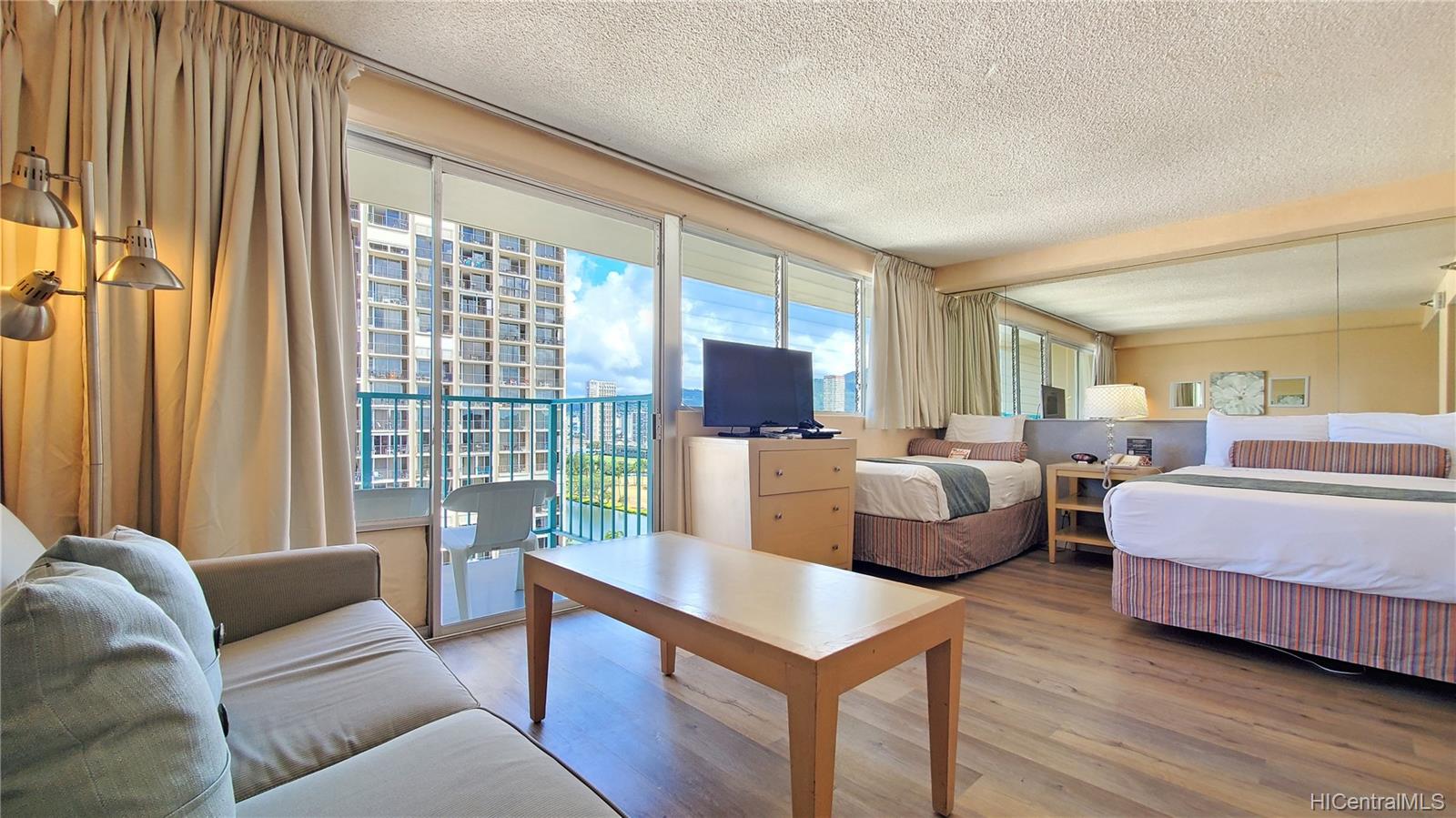 Aloha Surf Hotel condo # 1508, Honolulu, Hawaii - photo 4 of 25