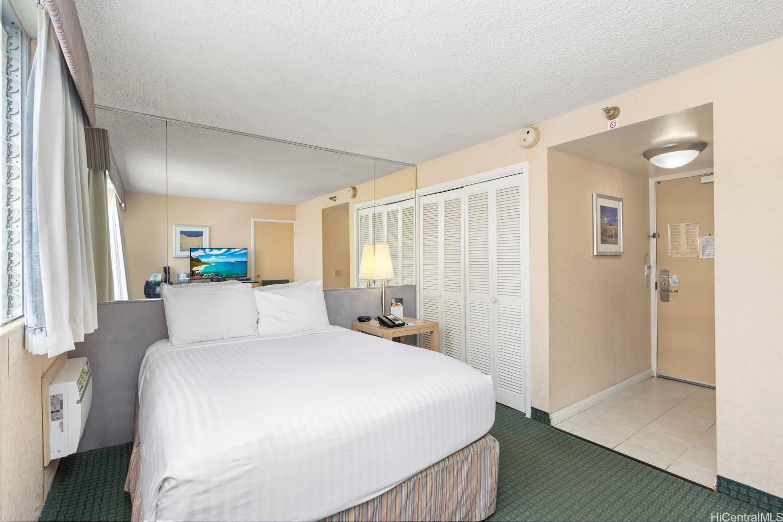 Aloha Surf Hotel condo # 413, Honolulu, Hawaii - photo 2 of 12