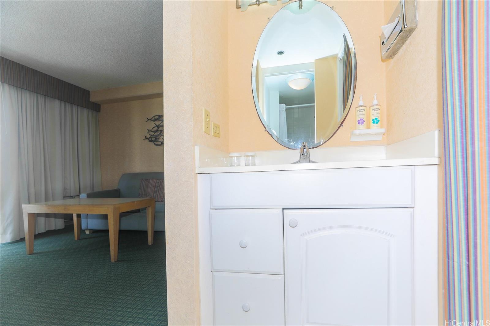 Aloha Surf Hotel condo # 507, Honolulu, Hawaii - photo 12 of 25