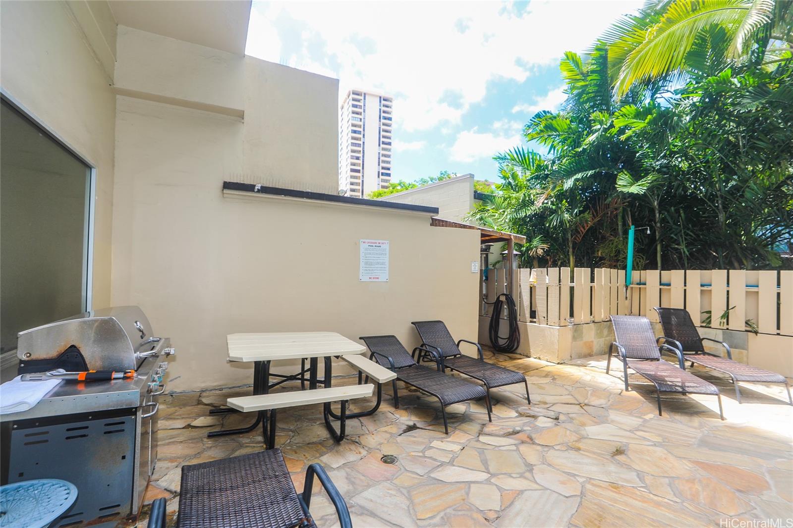 Aloha Surf Hotel condo # 507, Honolulu, Hawaii - photo 20 of 25