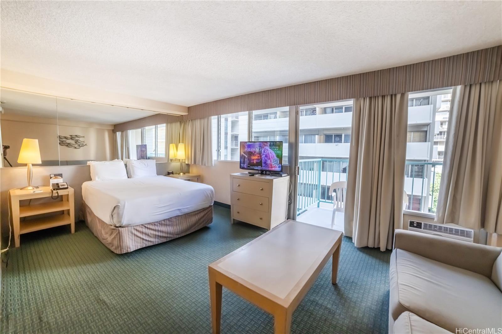 Aloha Surf Hotel condo # 507, Honolulu, Hawaii - photo 3 of 17