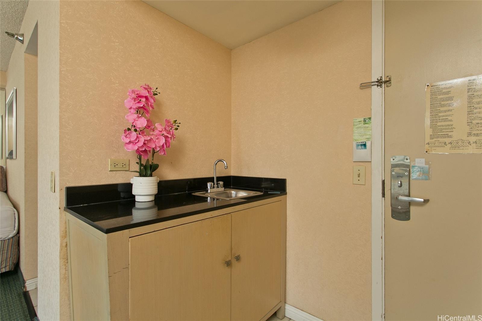 Aloha Surf Hotel condo # 705, Honolulu, Hawaii - photo 2 of 15