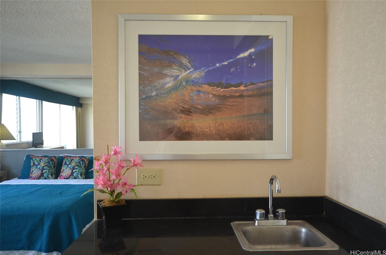 Aloha Surf Hotel condo # 905, Honolulu, Hawaii - photo 12 of 25