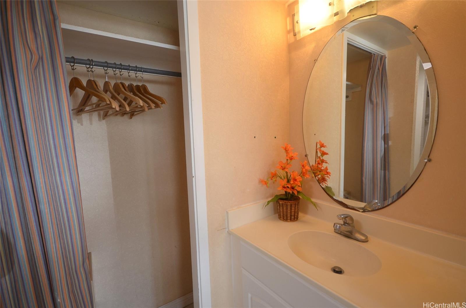 Aloha Surf Hotel condo # 905, Honolulu, Hawaii - photo 10 of 25