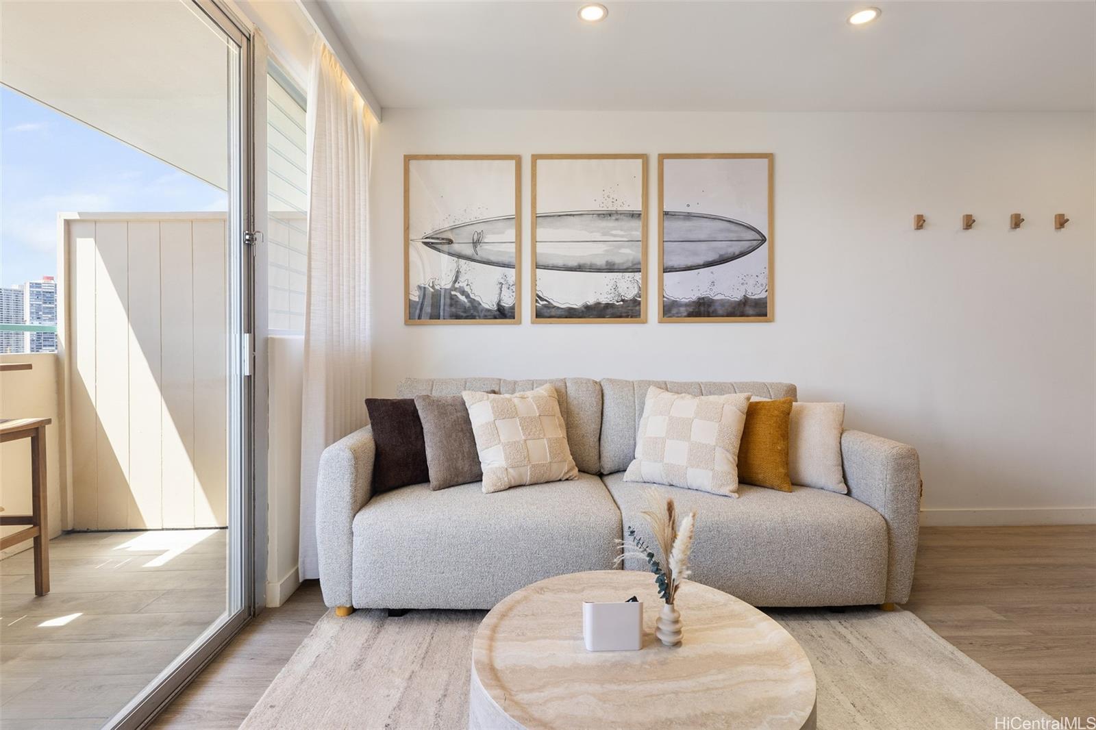 Aloha Surf Hotel condo # PH-F (1605), Honolulu, Hawaii - photo 4 of 25