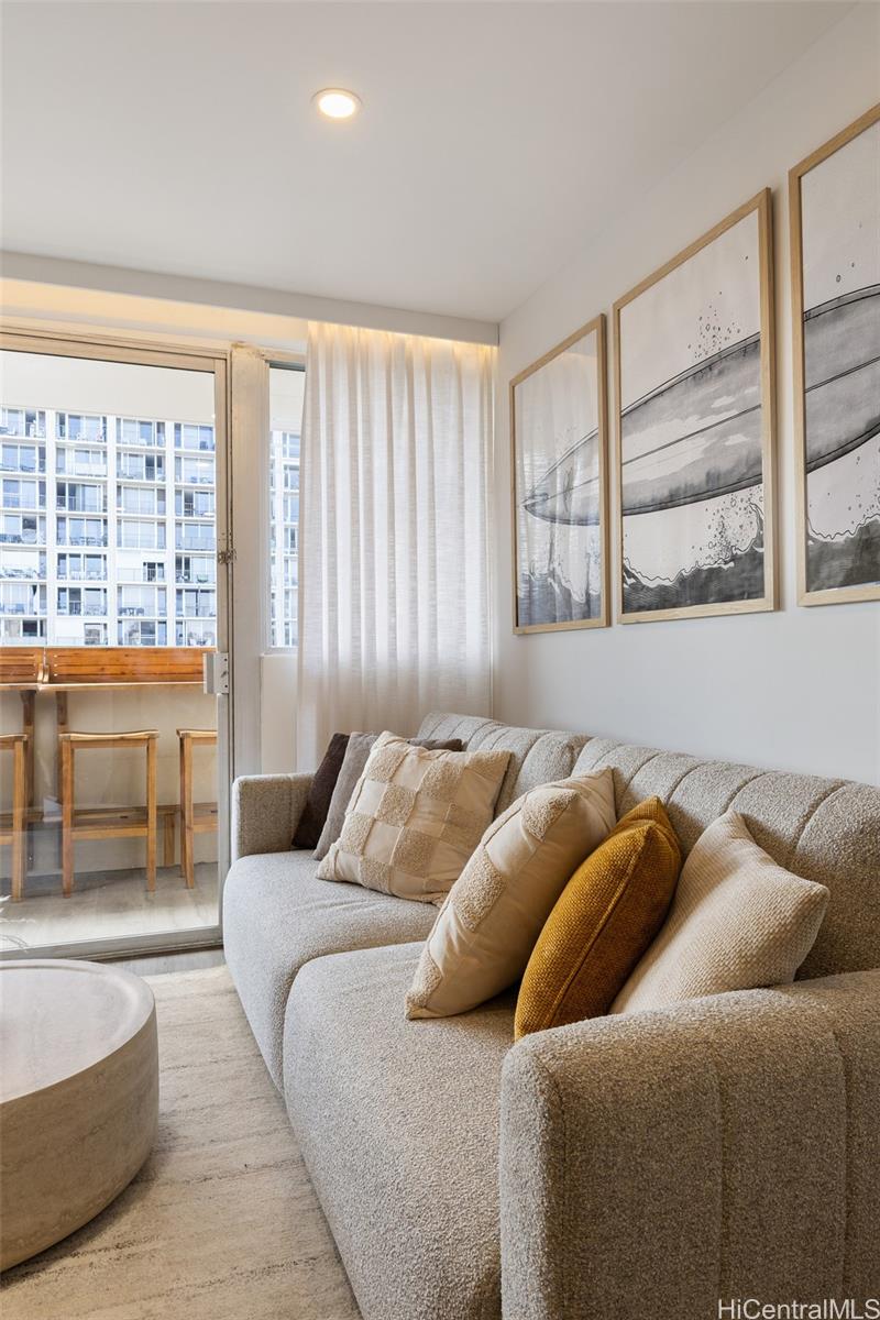 Aloha Surf Hotel condo # PH-F (1605), Honolulu, Hawaii - photo 5 of 25