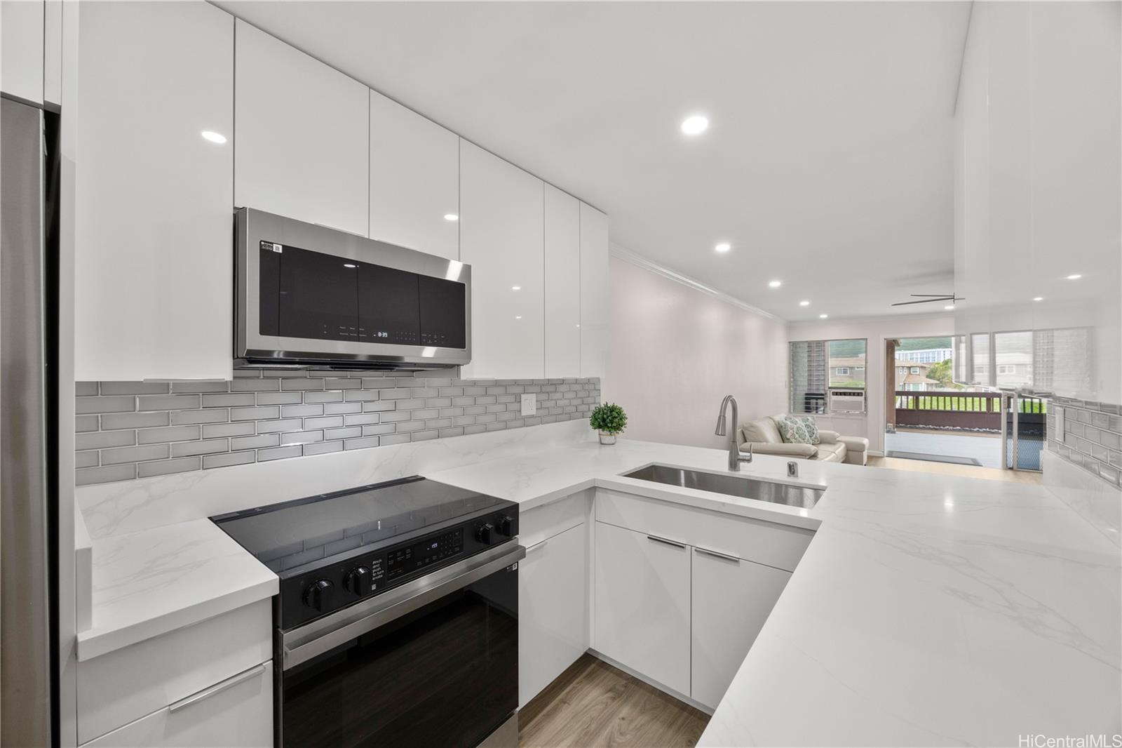 444 Lunalilo Home Road townhouse # 326, Honolulu, Hawaii - photo 5 of 25