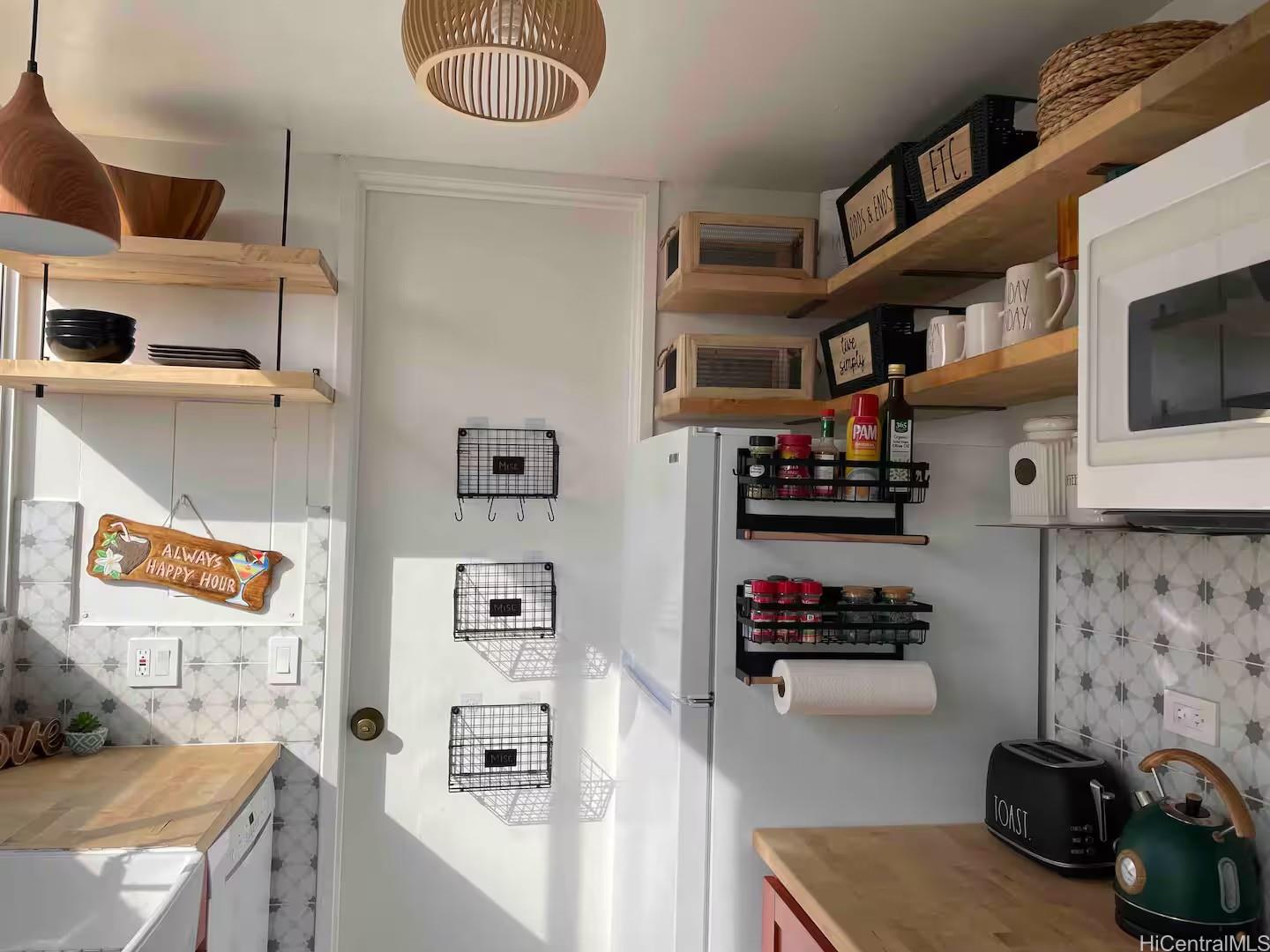 444 Nahua condo # 1104, Honolulu, Hawaii - photo 4 of 16