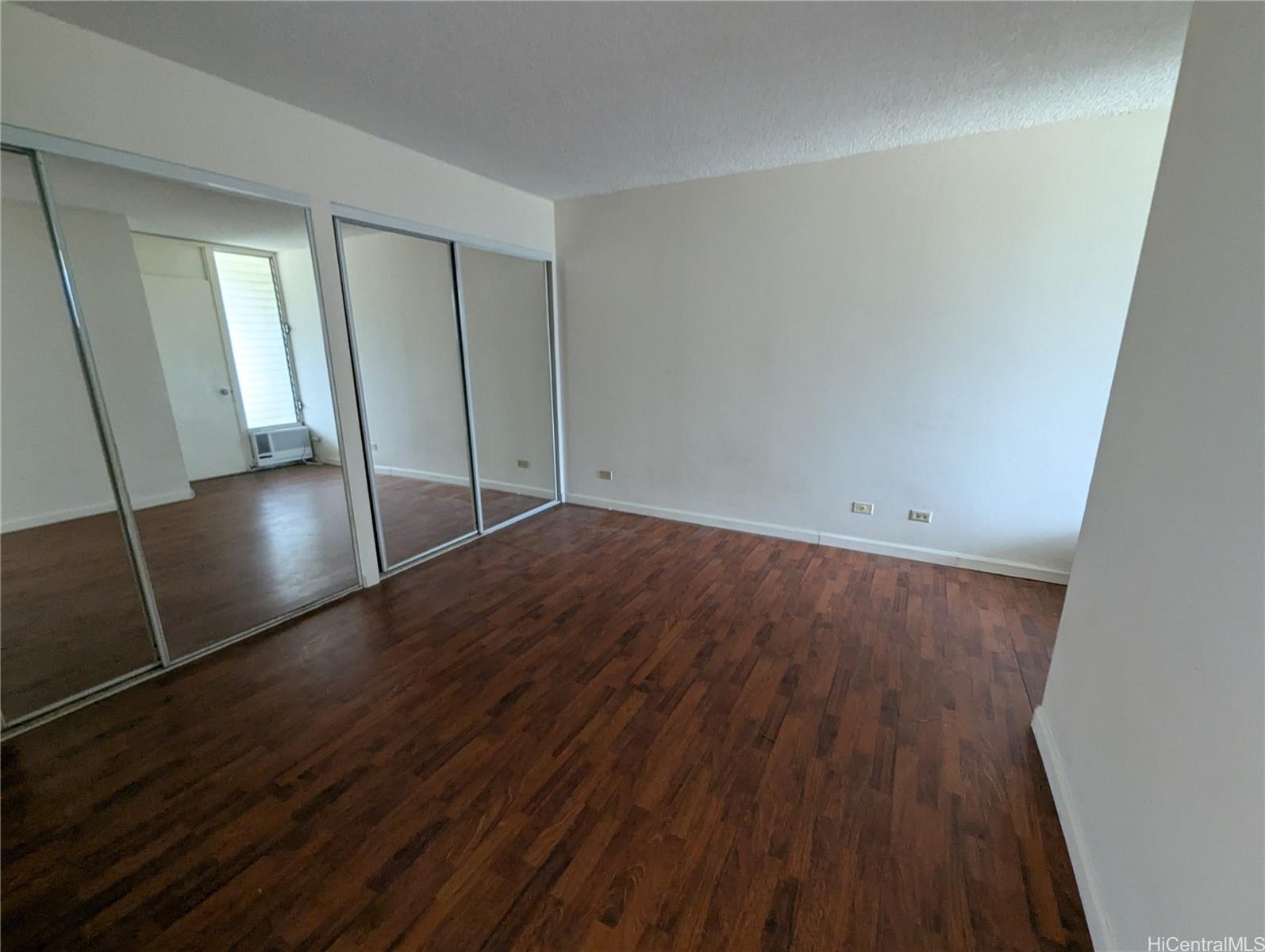 444 Nahua condo # 1110, Honolulu, Hawaii - photo 5 of 9