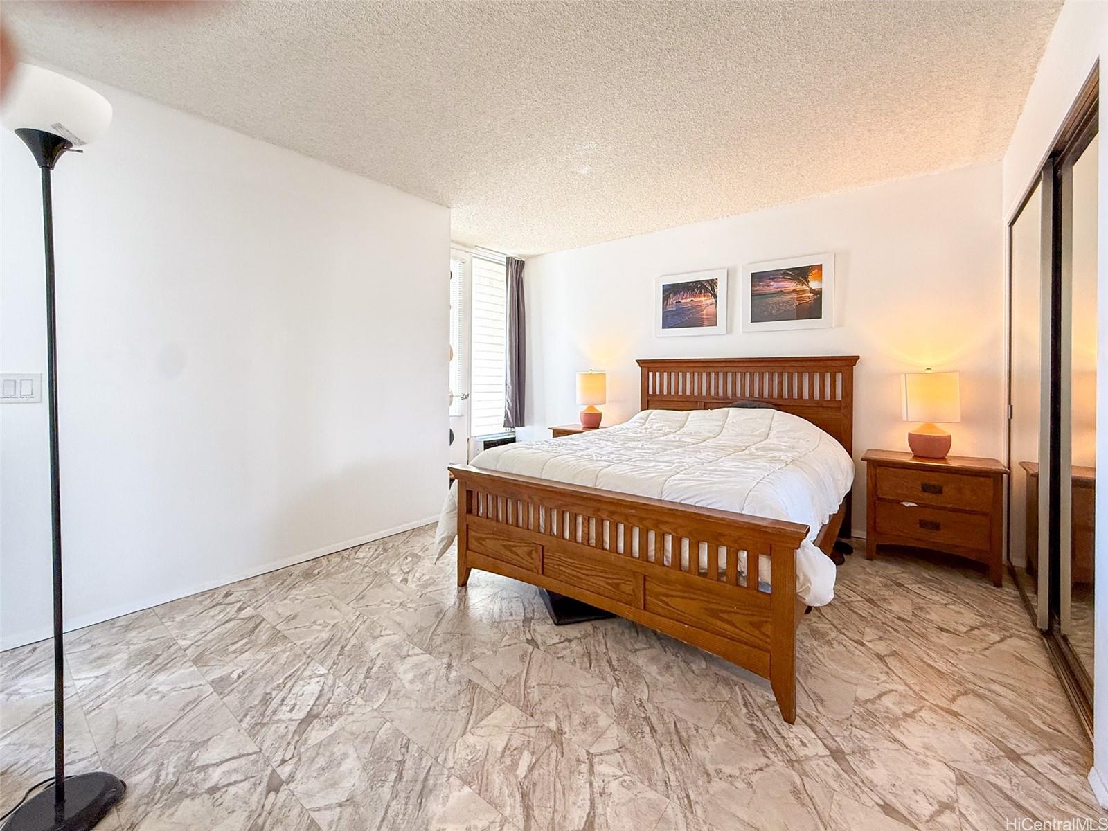 444 Nahua condo # 1605, Honolulu, Hawaii - photo 4 of 22