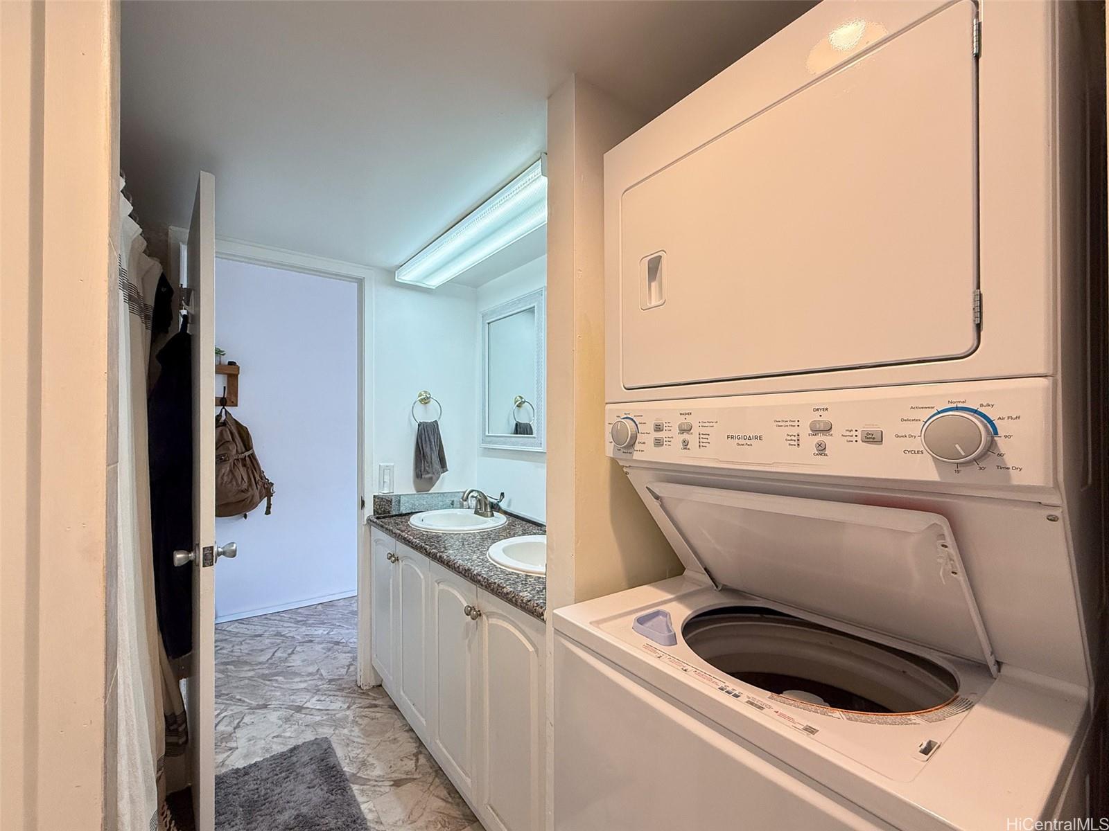 444 Nahua condo # 1605, Honolulu, Hawaii - photo 9 of 22