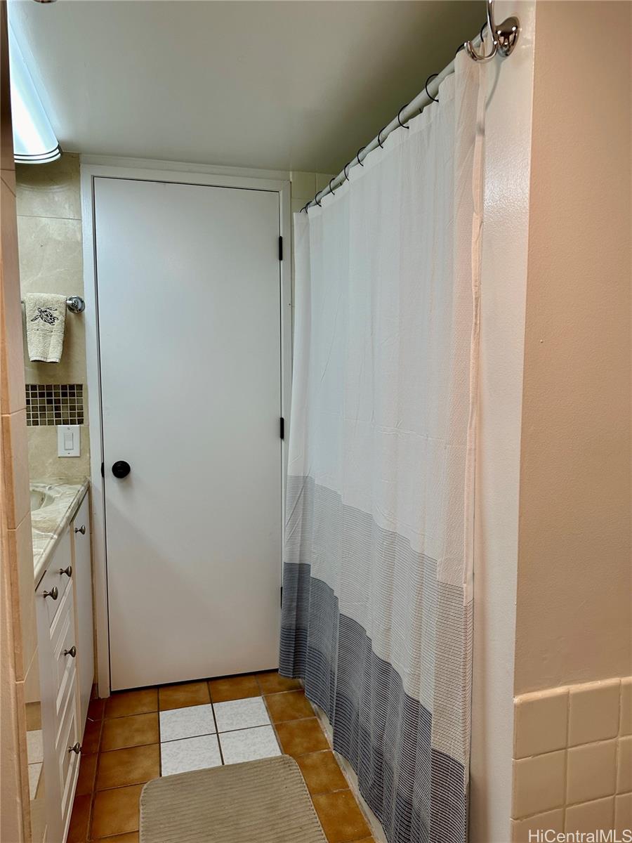 444 Nahua St Honolulu - Rental - photo 19 of 20