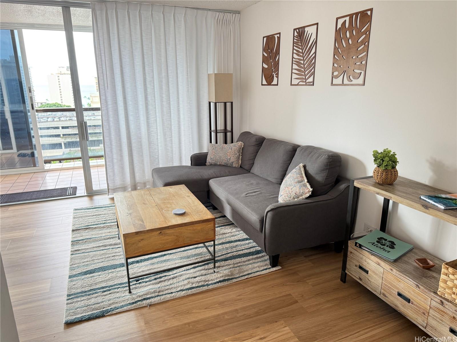 444 Nahua St Honolulu - Rental - photo 5 of 20