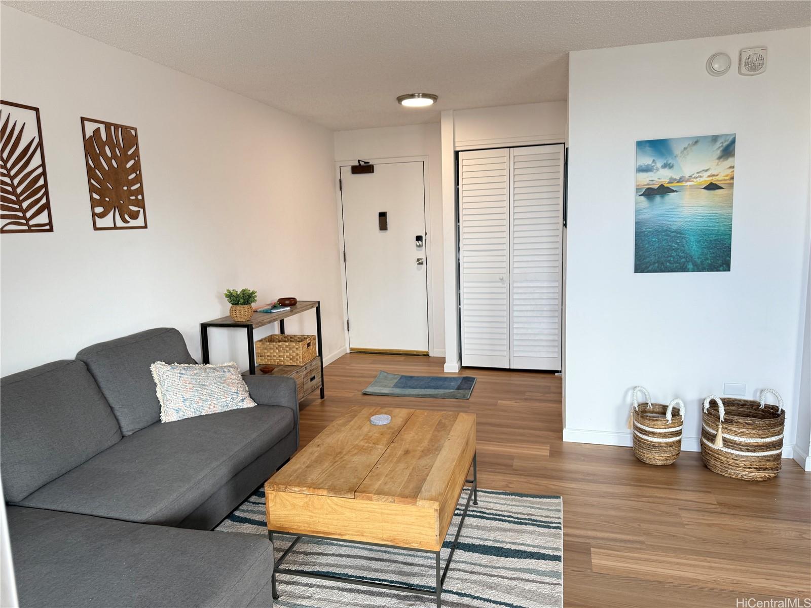 444 Nahua St Honolulu - Rental - photo 7 of 20