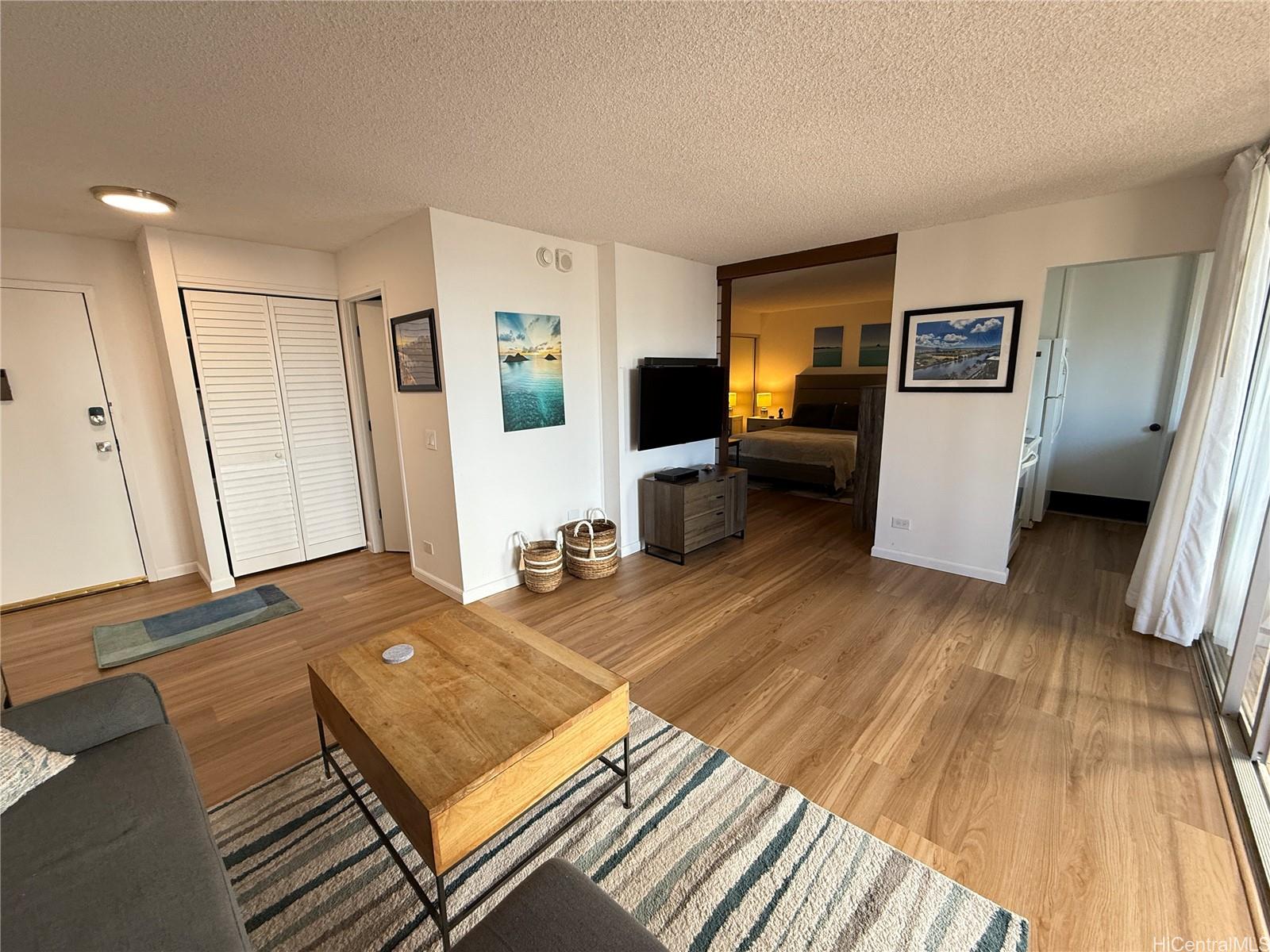 444 Nahua St Honolulu - Rental - photo 9 of 20