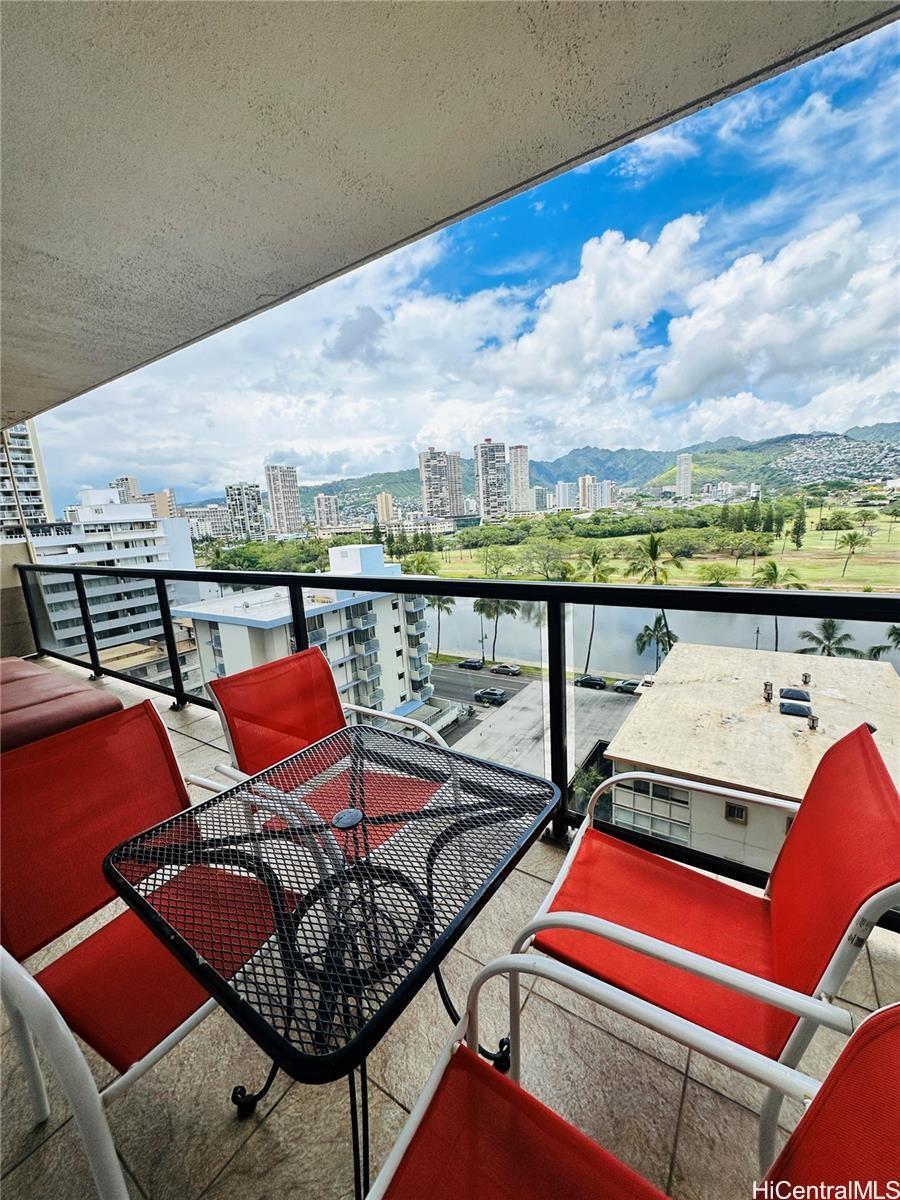 444 Nahua condo # 2211, Honolulu, Hawaii - photo 4 of 6