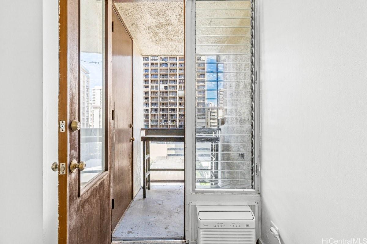 444 Nahua condo # 805, Honolulu, Hawaii - photo 12 of 25