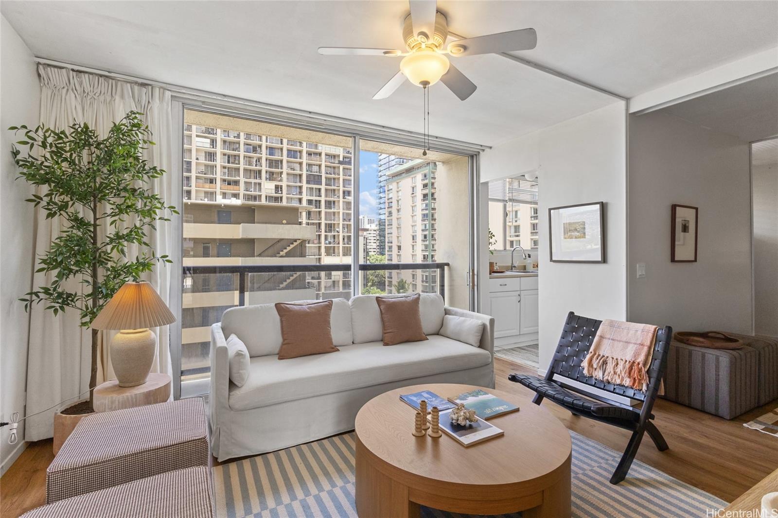 444 Nahua condo # 903, Honolulu, Hawaii - photo 4 of 19