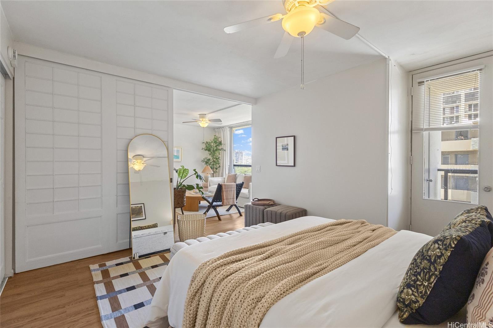 444 Nahua condo # 903, Honolulu, Hawaii - photo 9 of 19