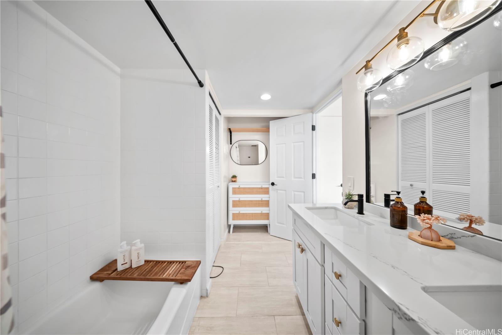 444 Nahua condo # 912, Honolulu, Hawaii - photo 12 of 22