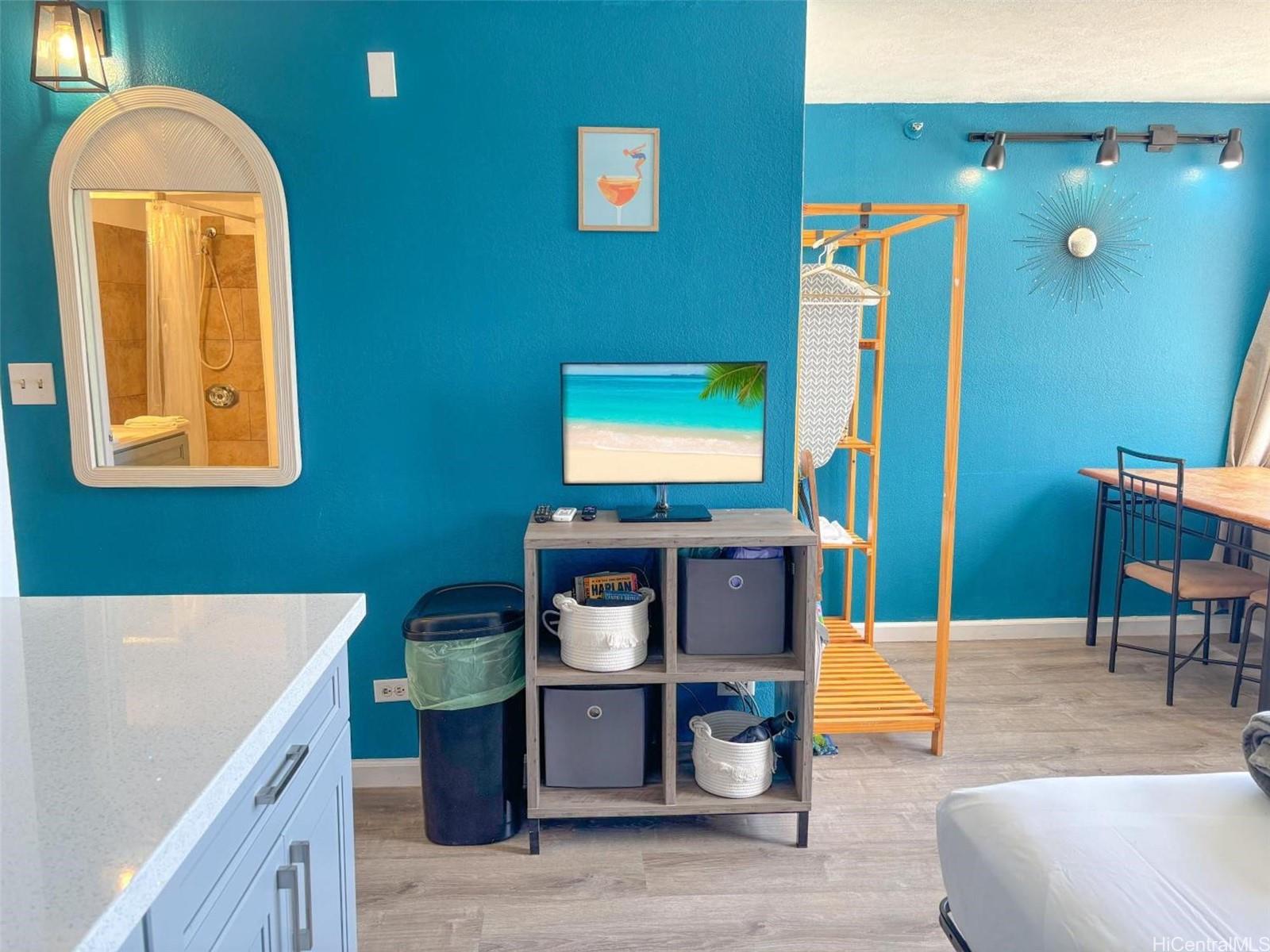 Hawaiian Monarch condo # 1105, Honolulu, Hawaii - photo 2 of 19