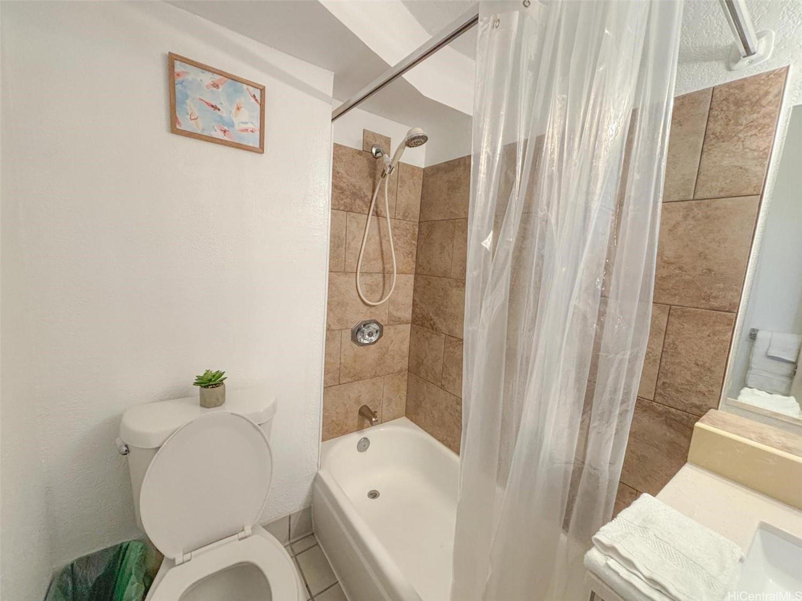 Hawaiian Monarch condo # 1105, Honolulu, Hawaii - photo 12 of 19