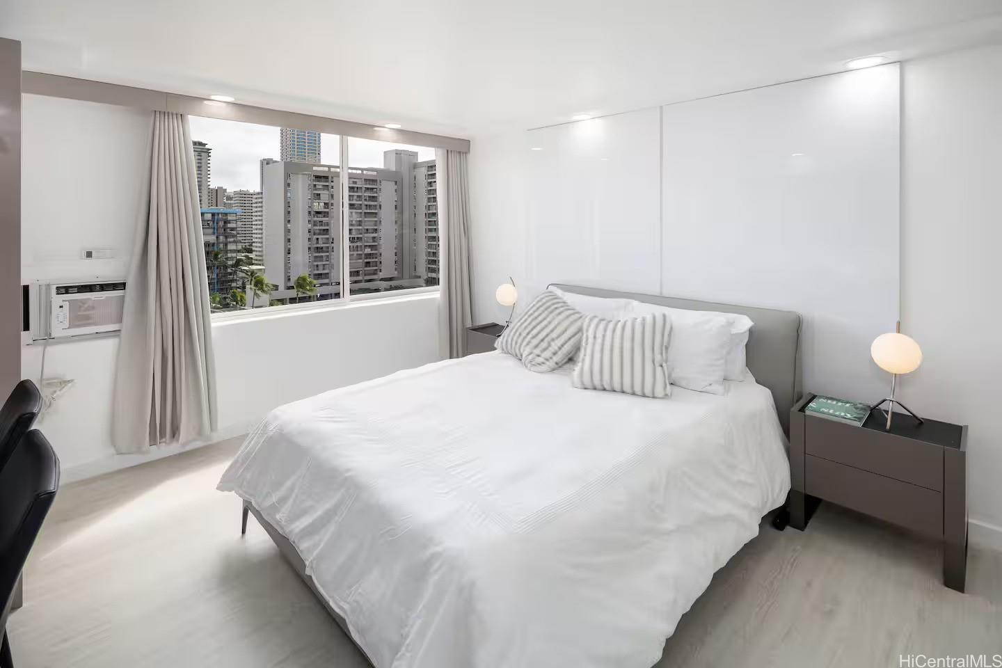 Hawaiian Monarch condo # 1308, Honolulu, Hawaii - photo 5 of 23