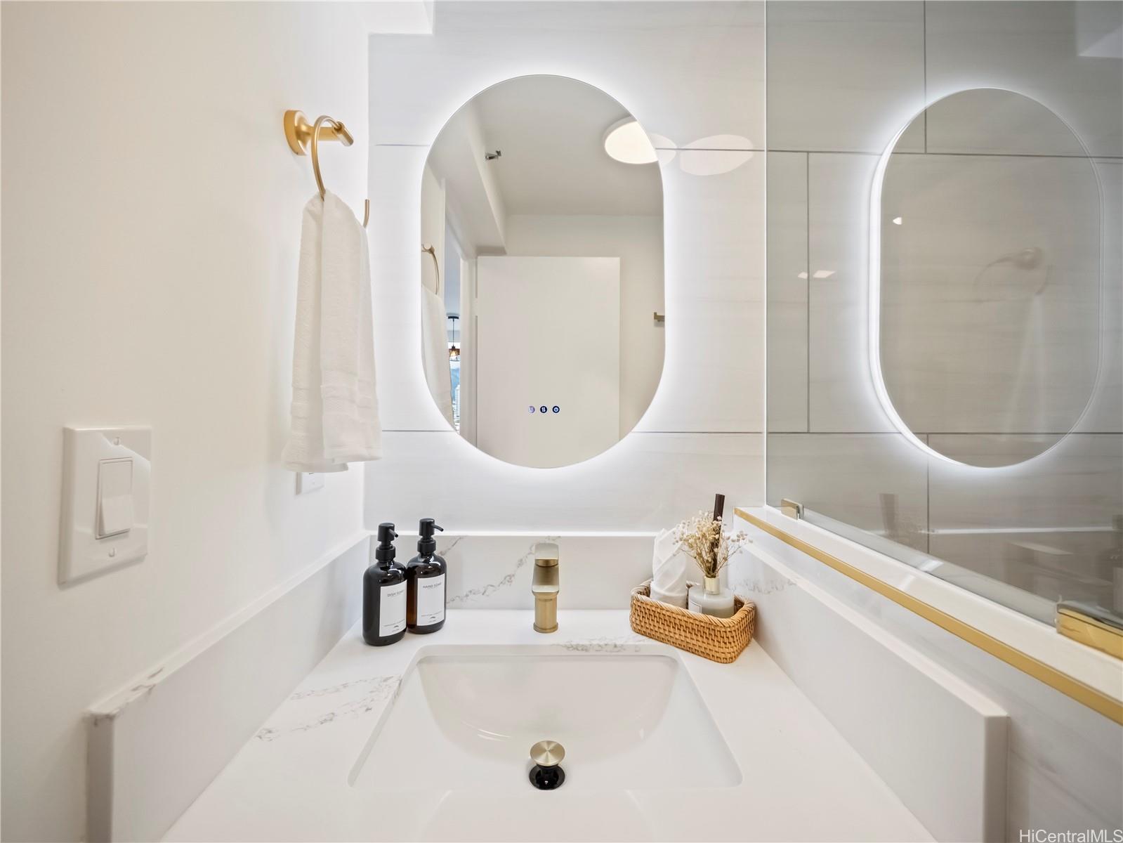 Hawaiian Monarch condo # 1312, Honolulu, Hawaii - photo 22 of 24