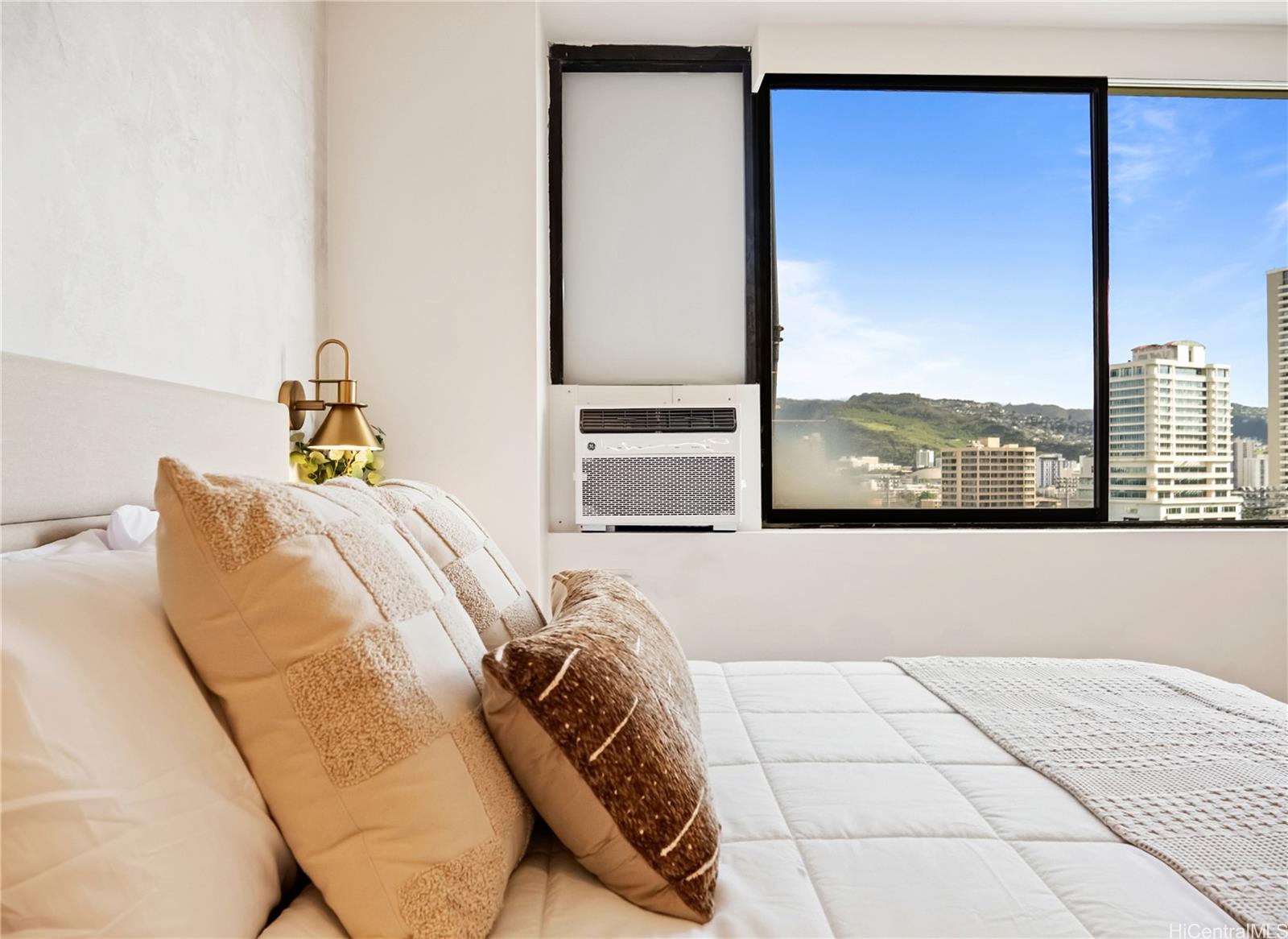 Hawaiian Monarch condo # 1312, Honolulu, Hawaii - photo 7 of 24