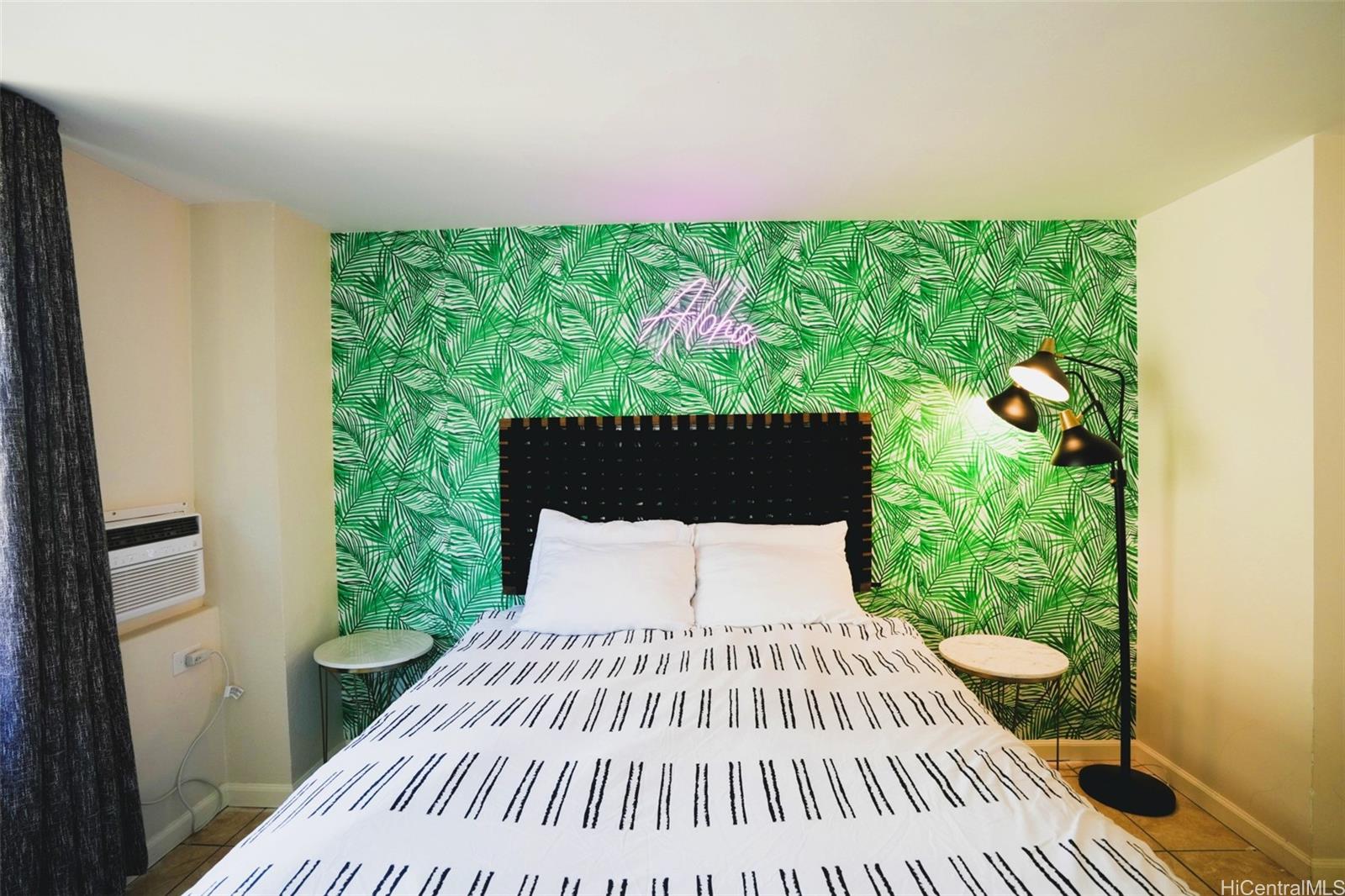 Hawaiian Monarch condo # 1415, Honolulu, Hawaii - photo 4 of 15