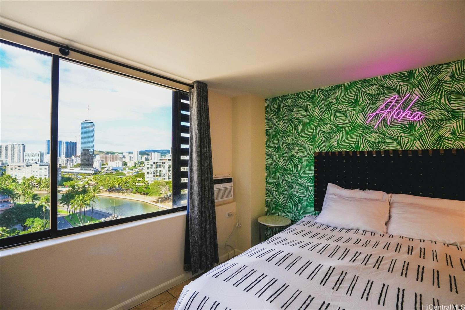 Hawaiian Monarch condo # 1415, Honolulu, Hawaii - photo 5 of 15