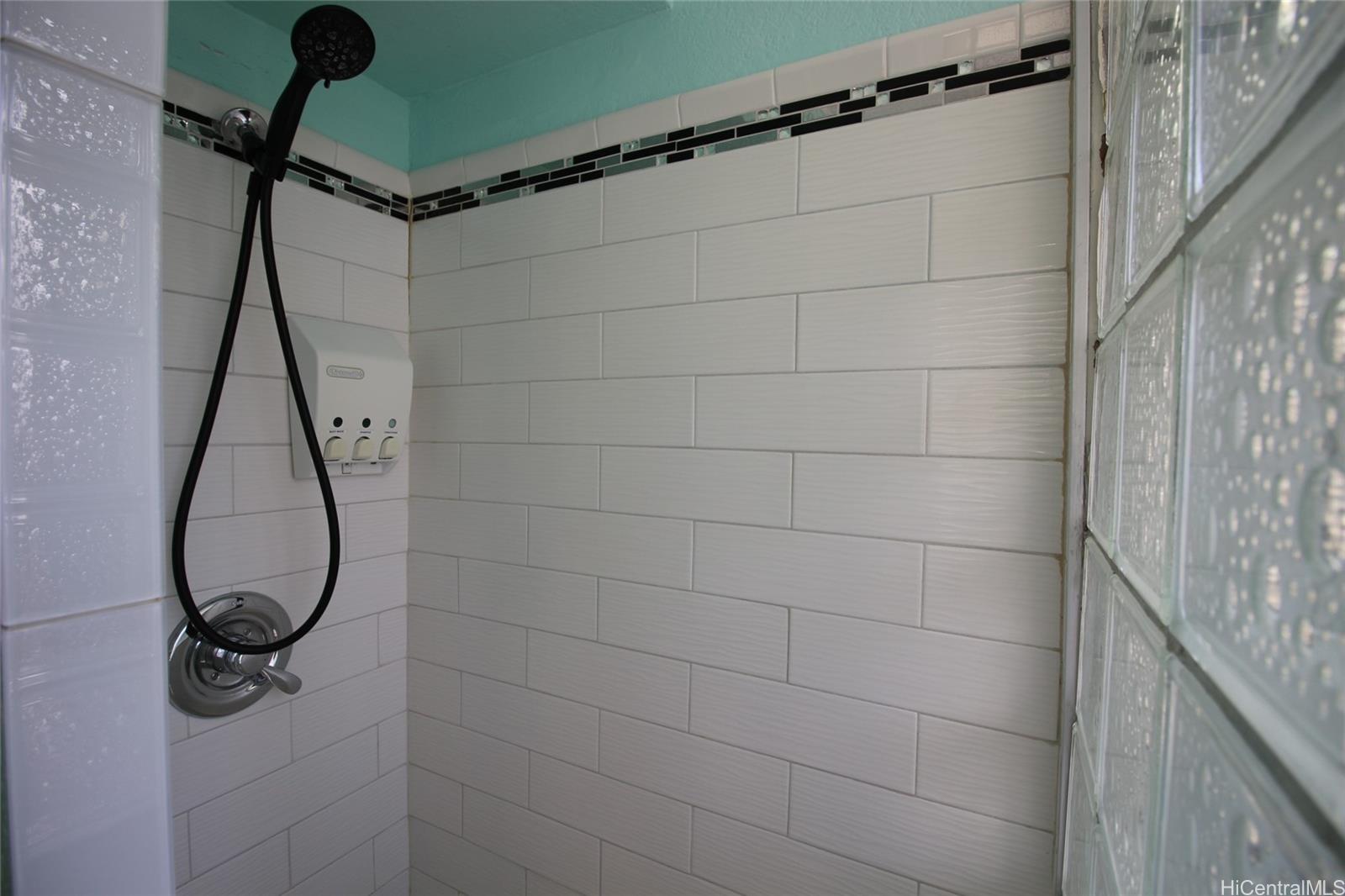 Hawaiian Monarch condo # 1503, Honolulu, Hawaii - photo 23 of 25