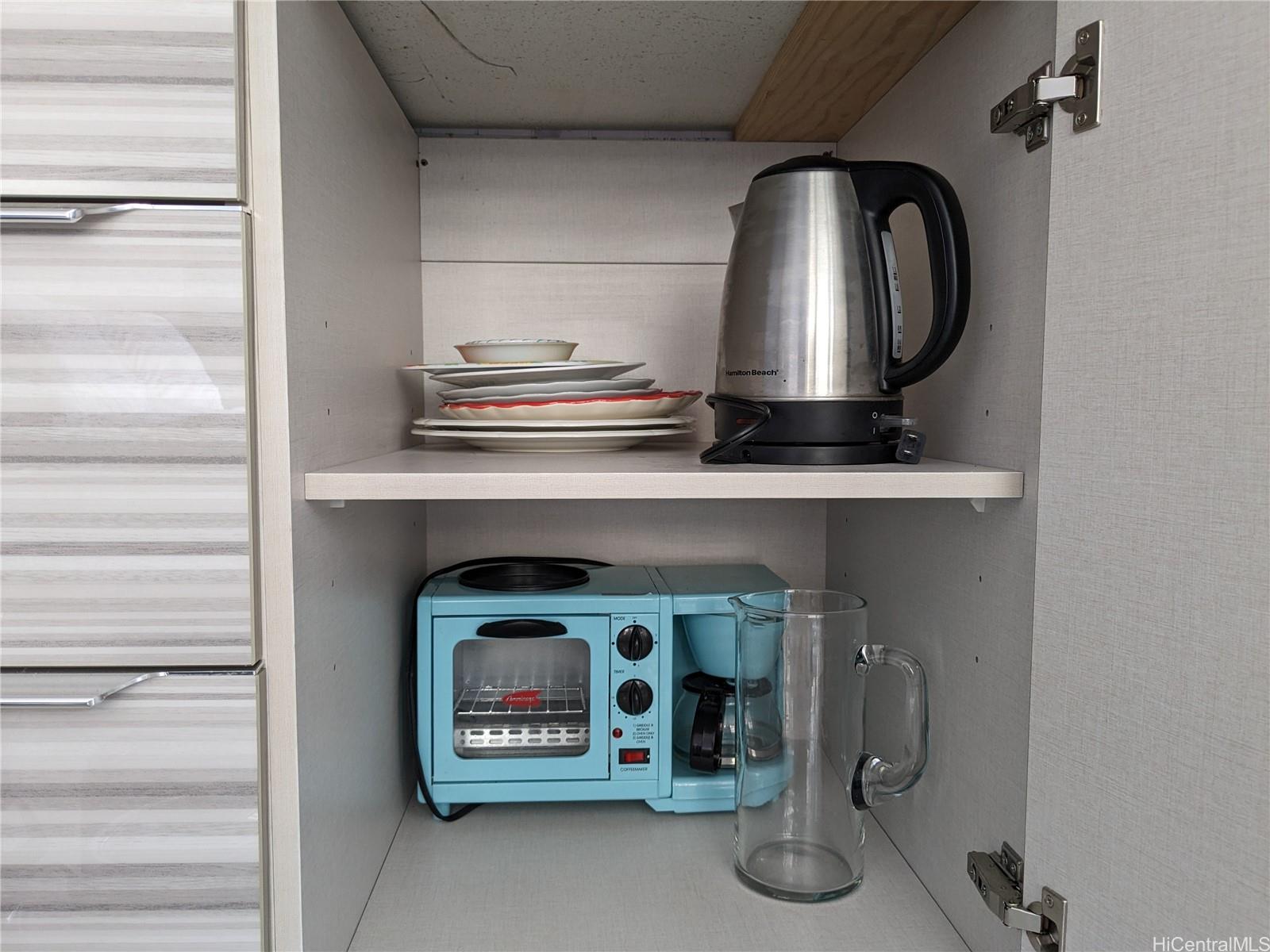 Hawaiian Monarch condo # 1503, Honolulu, Hawaii - photo 5 of 25